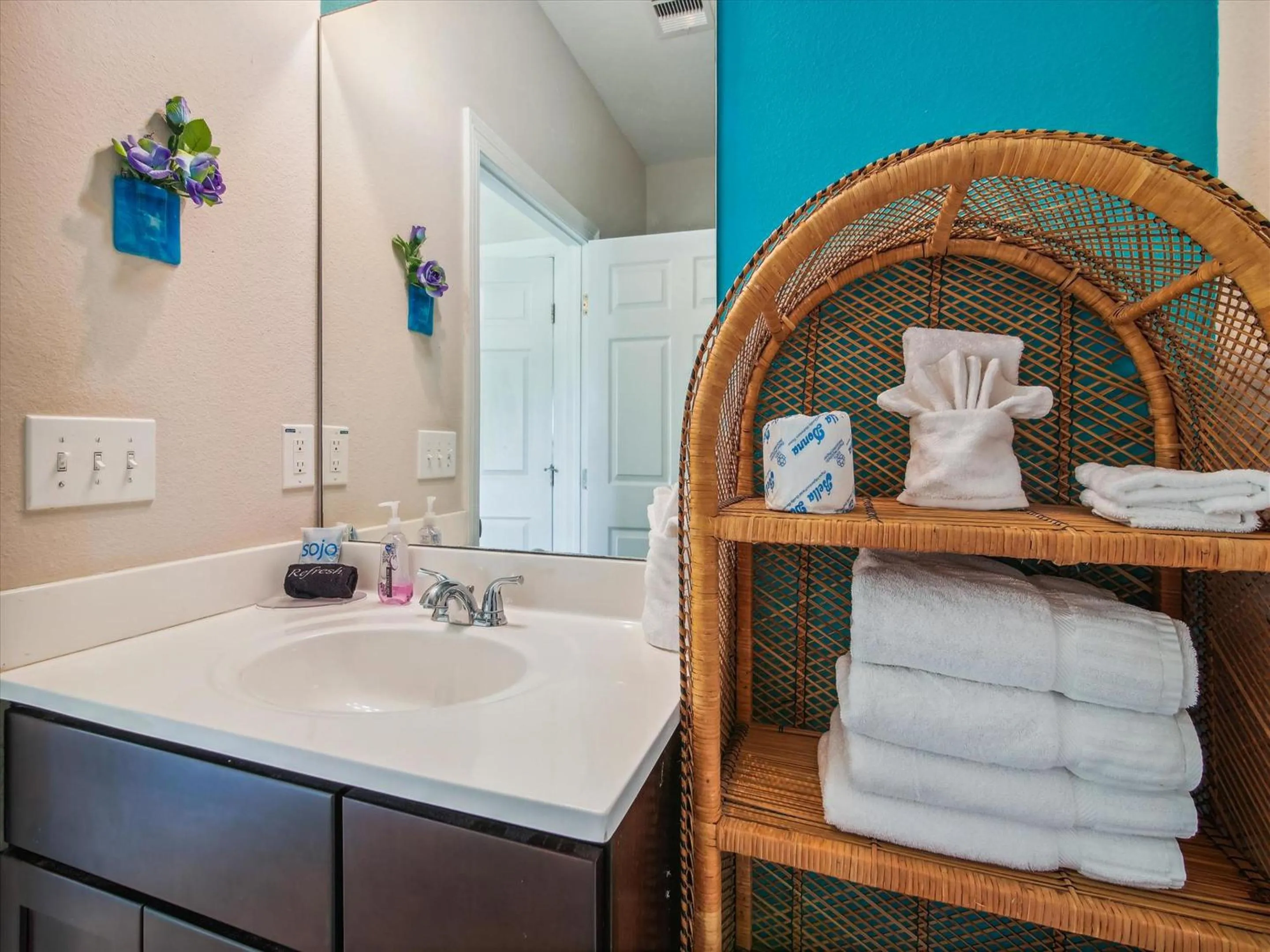 Sunny Beach Sandcastle Cottage