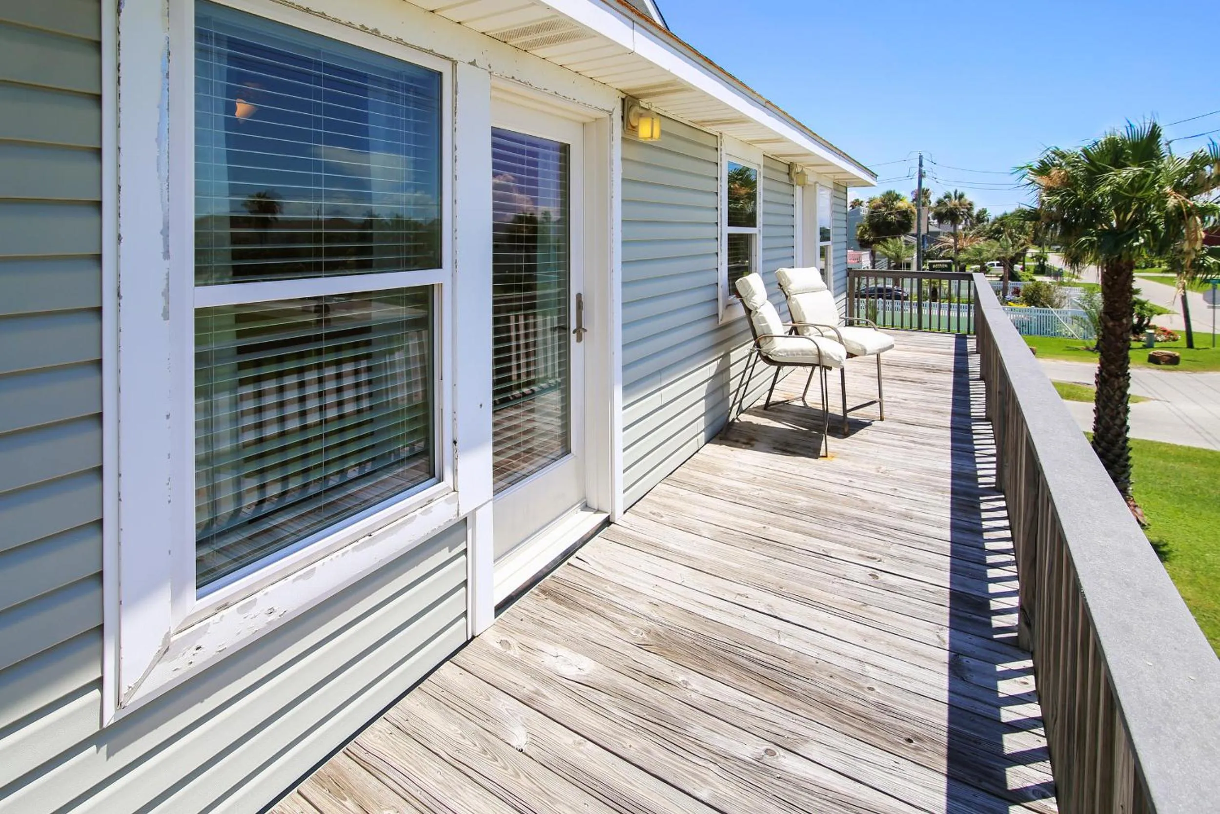 Property building in Accompanied By The Sea