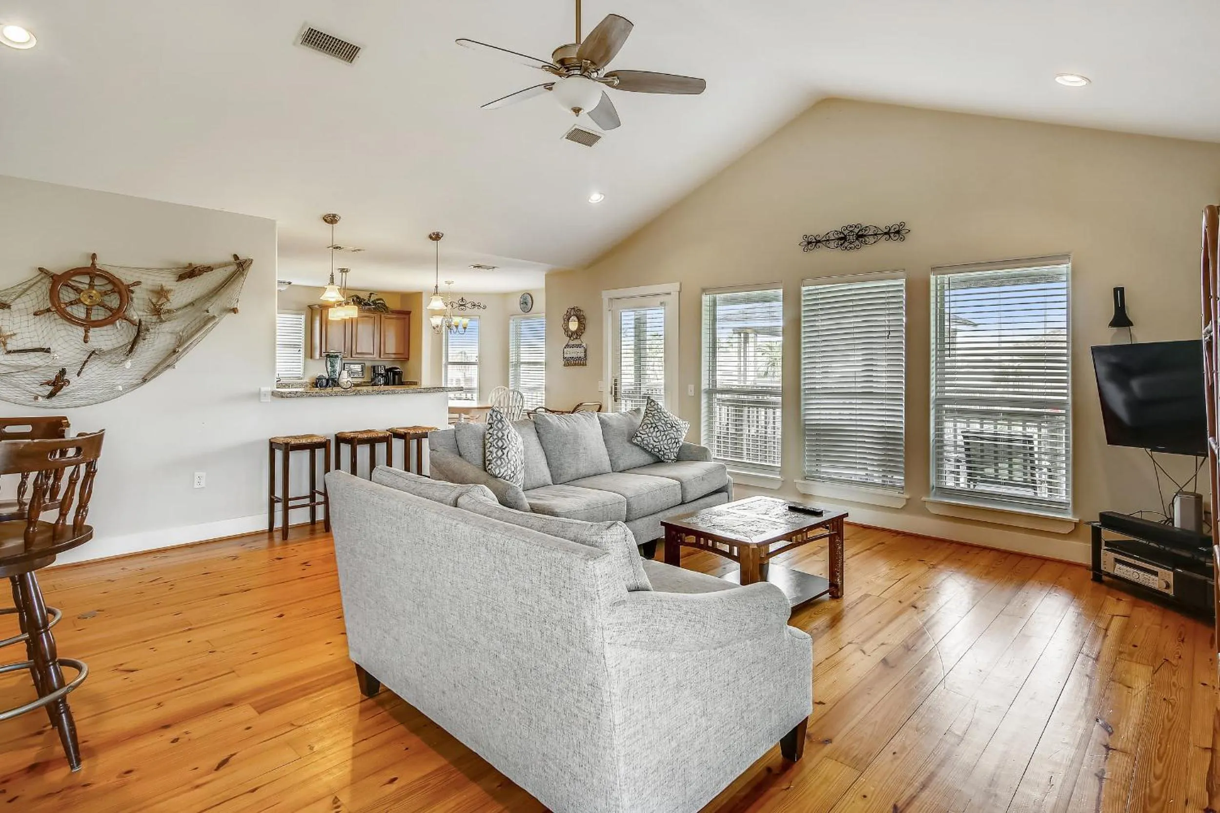 Living room in Accompanied By The Sea