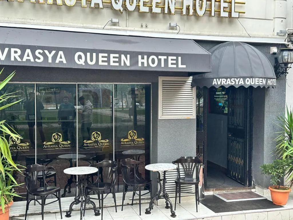 Property building in AVRASYAQUEEN HOTEL