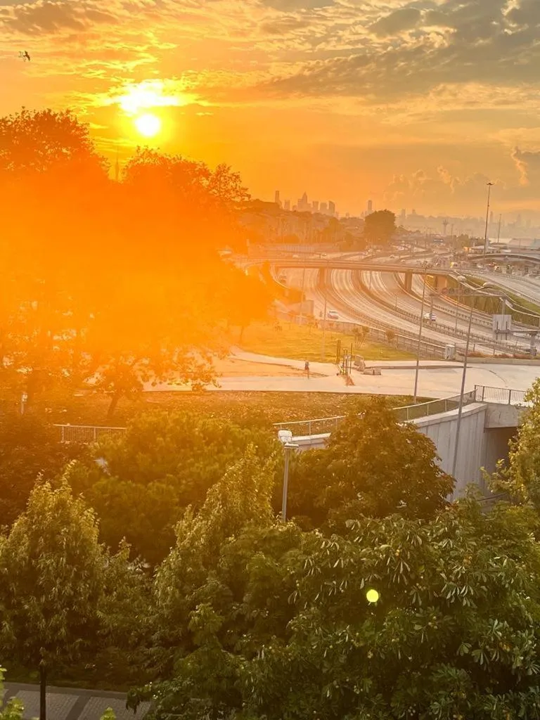 Day in AVRASYAQUEEN HOTEL