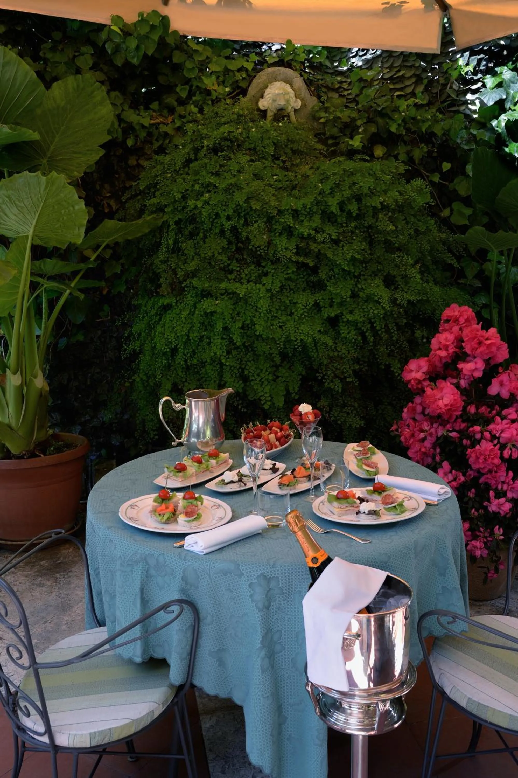 Garden, Restaurant/Places to Eat in Hotel Giulio Cesare