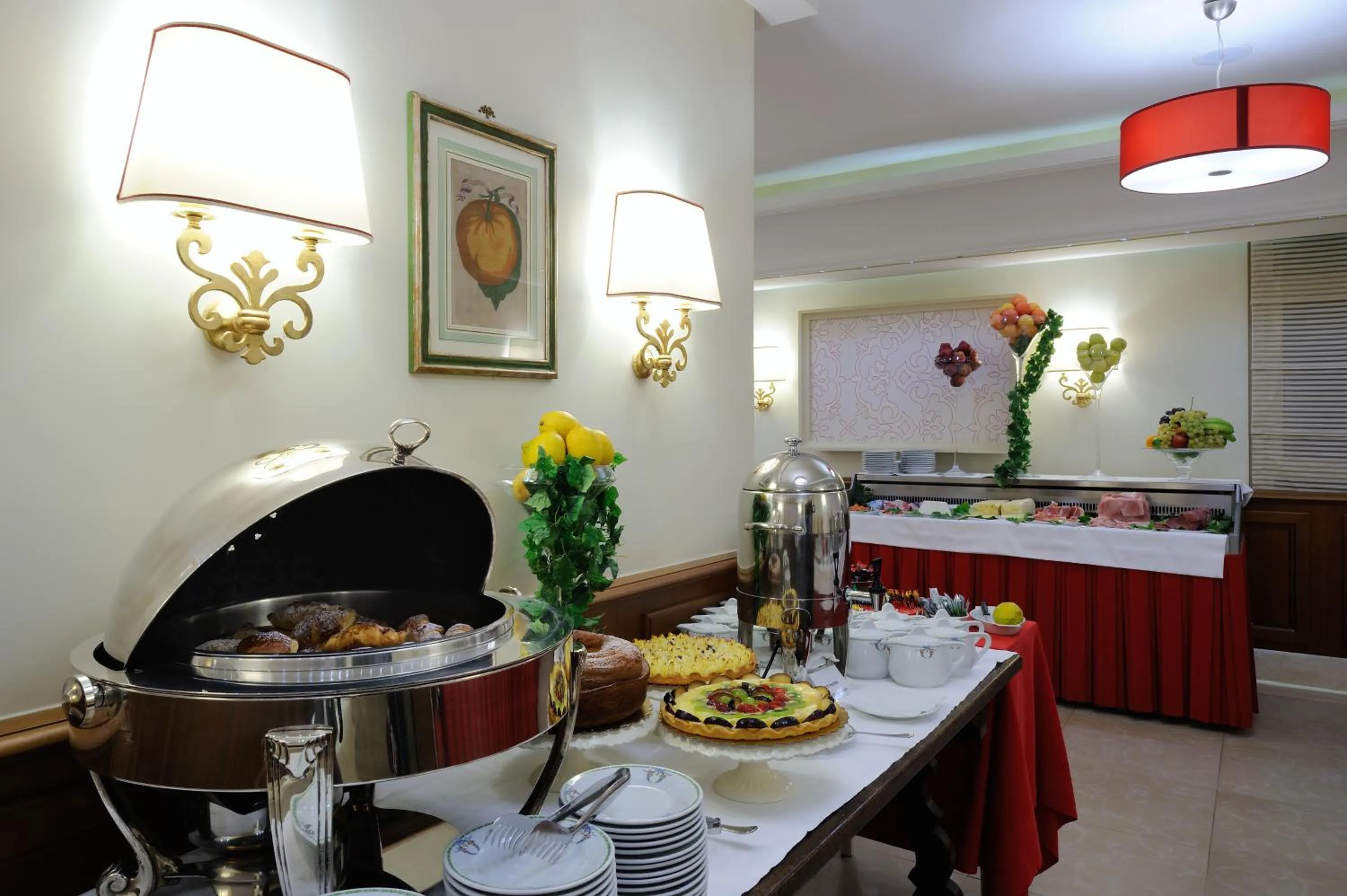 Restaurant/Places to Eat in Hotel Giulio Cesare