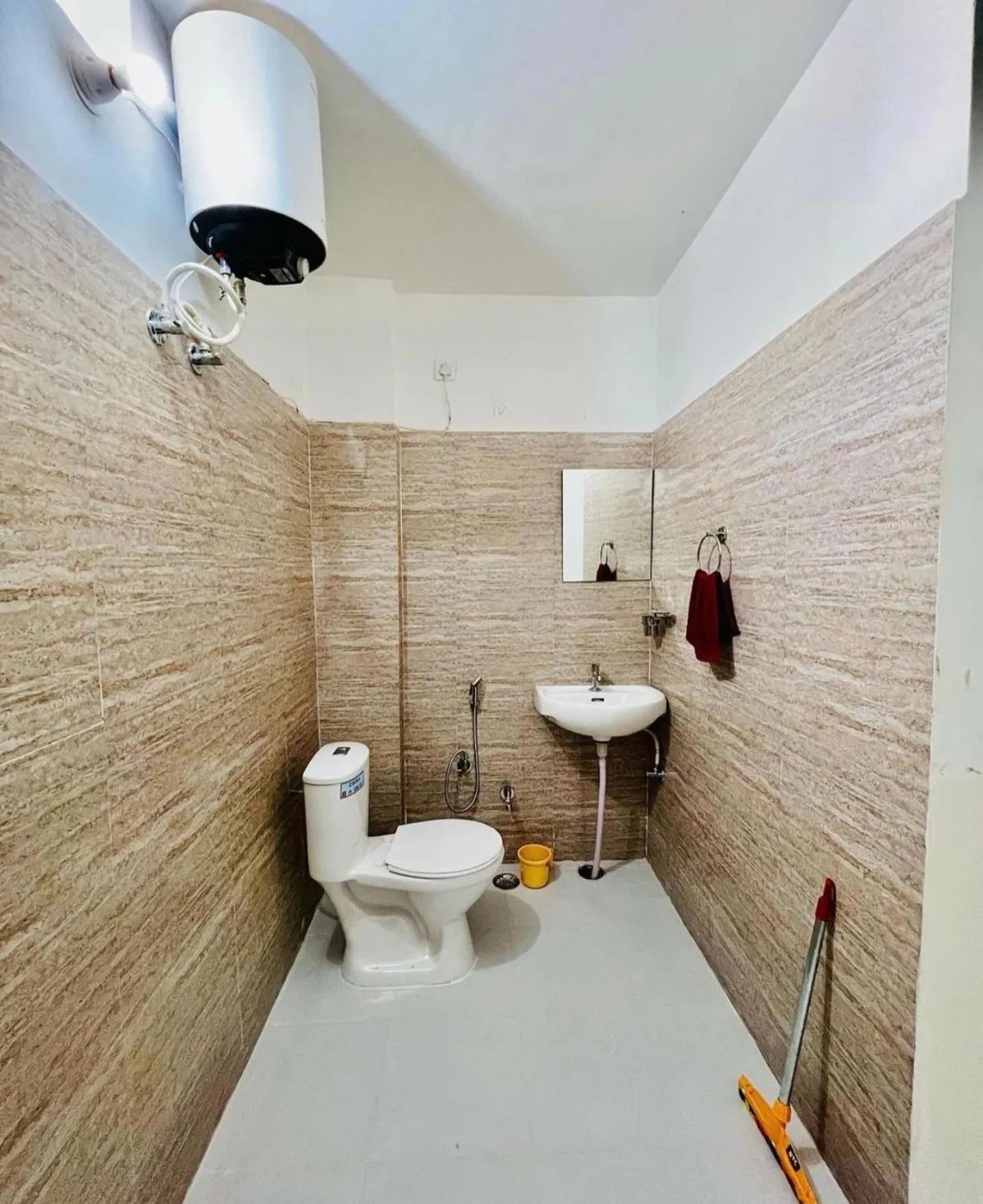 Bathroom in Hostel ivory