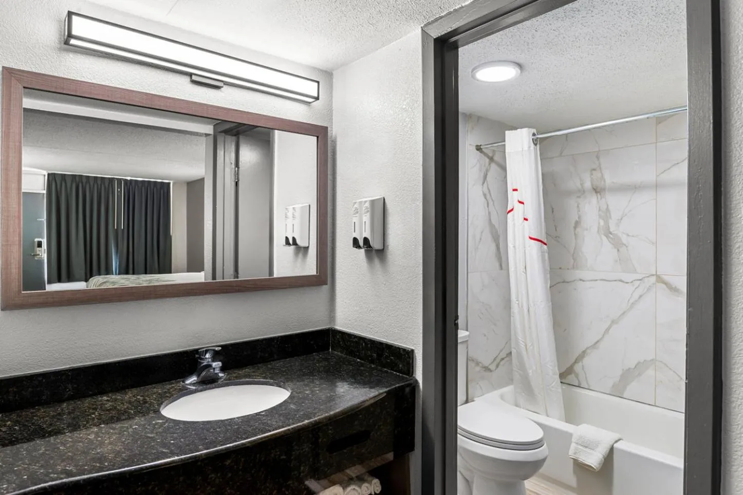 Bathroom in Sandston Inn