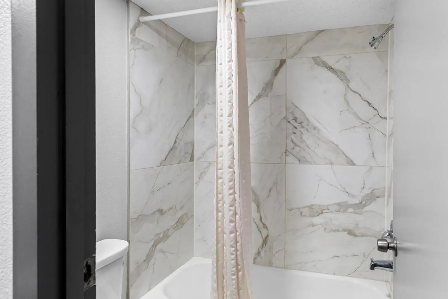 Bathroom in Sandston Inn