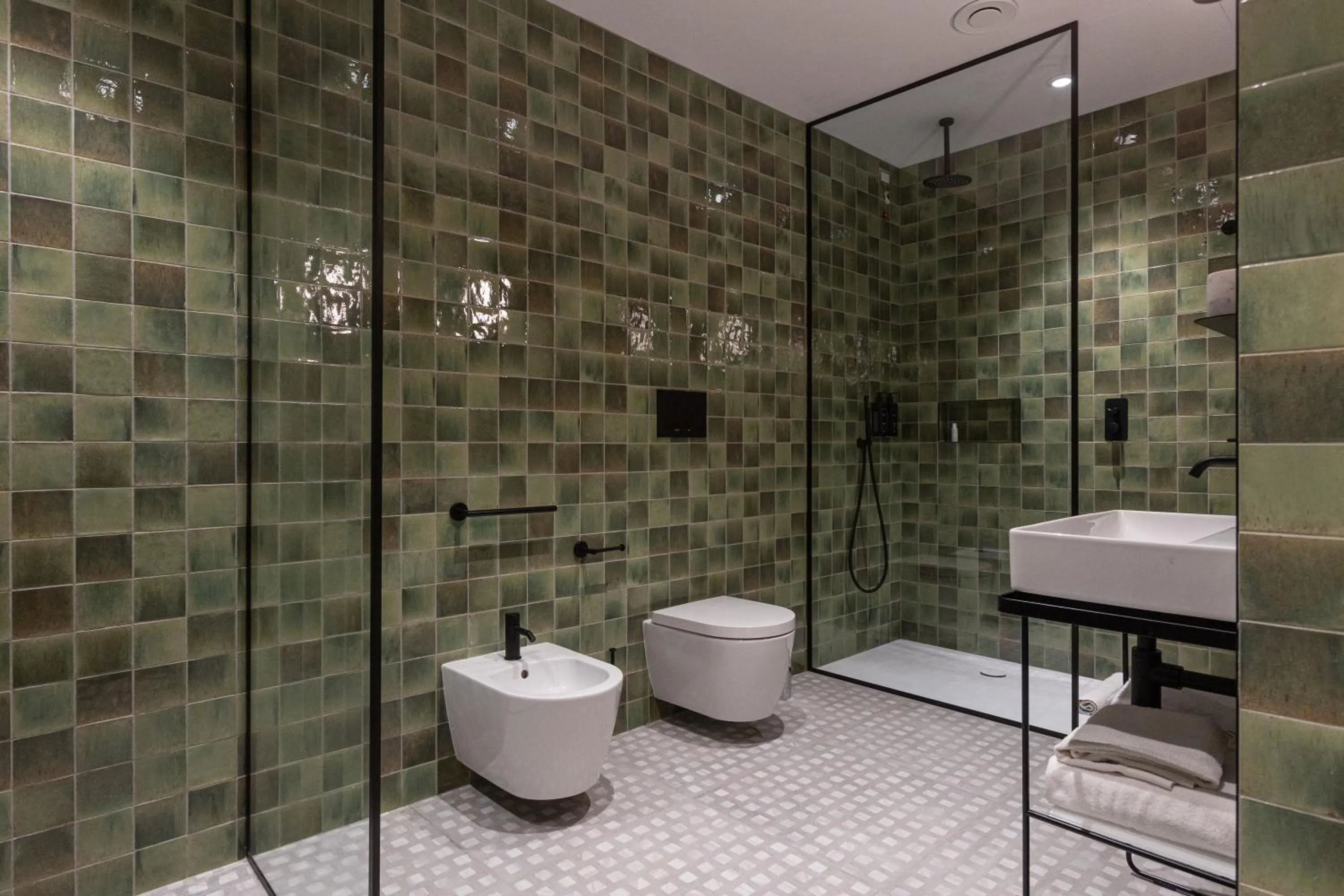 Shower in DuoMo Hotel