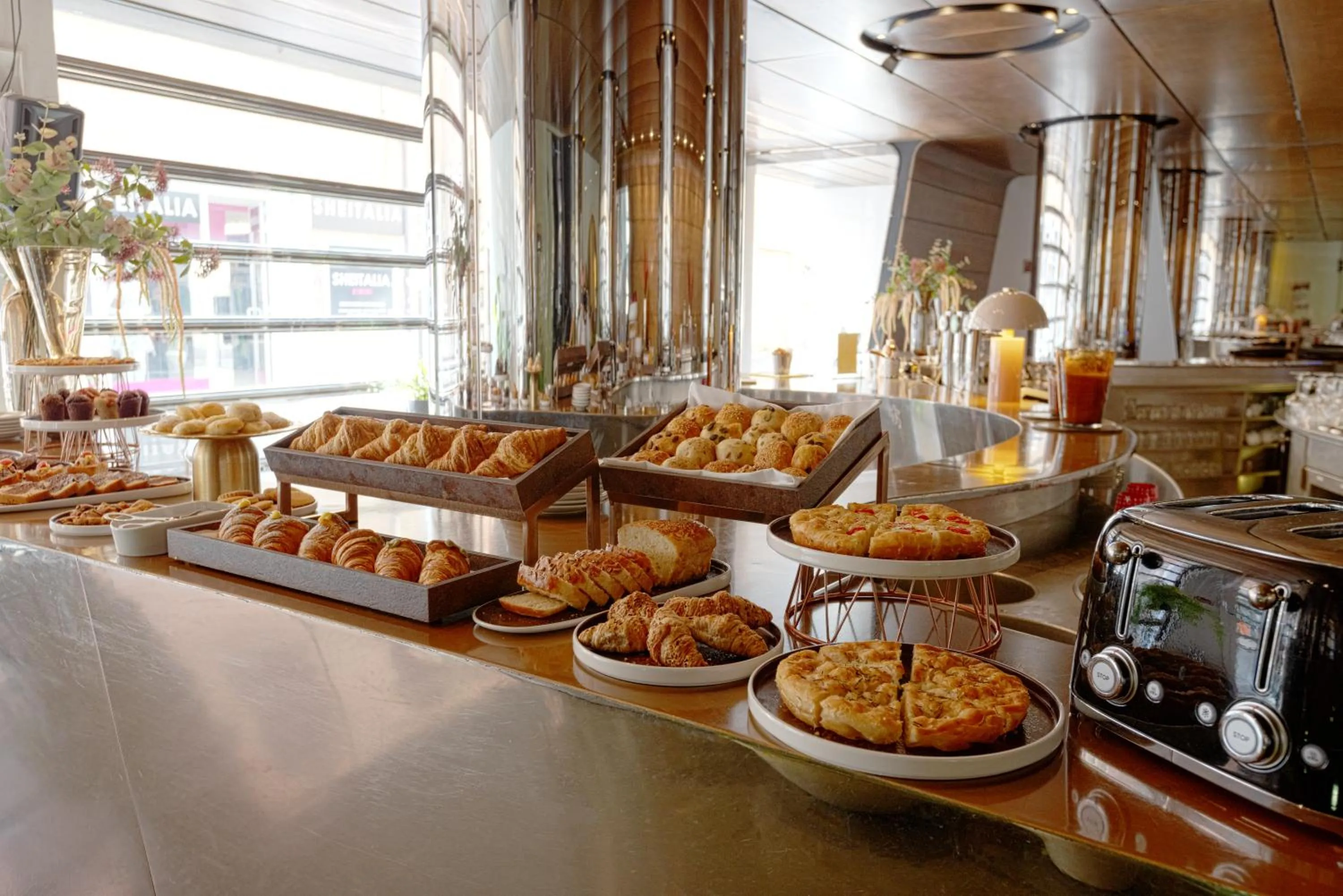 Food and drinks in DuoMo Hotel