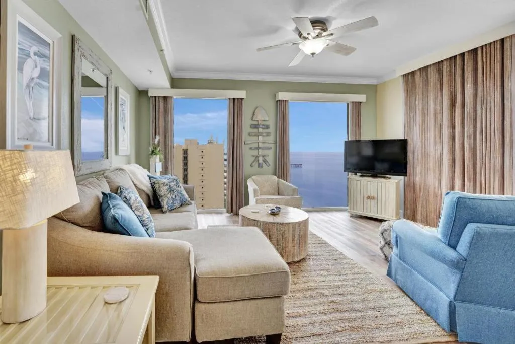 TV and multimedia in Million Dollar Views, Stunning Beachfront Property