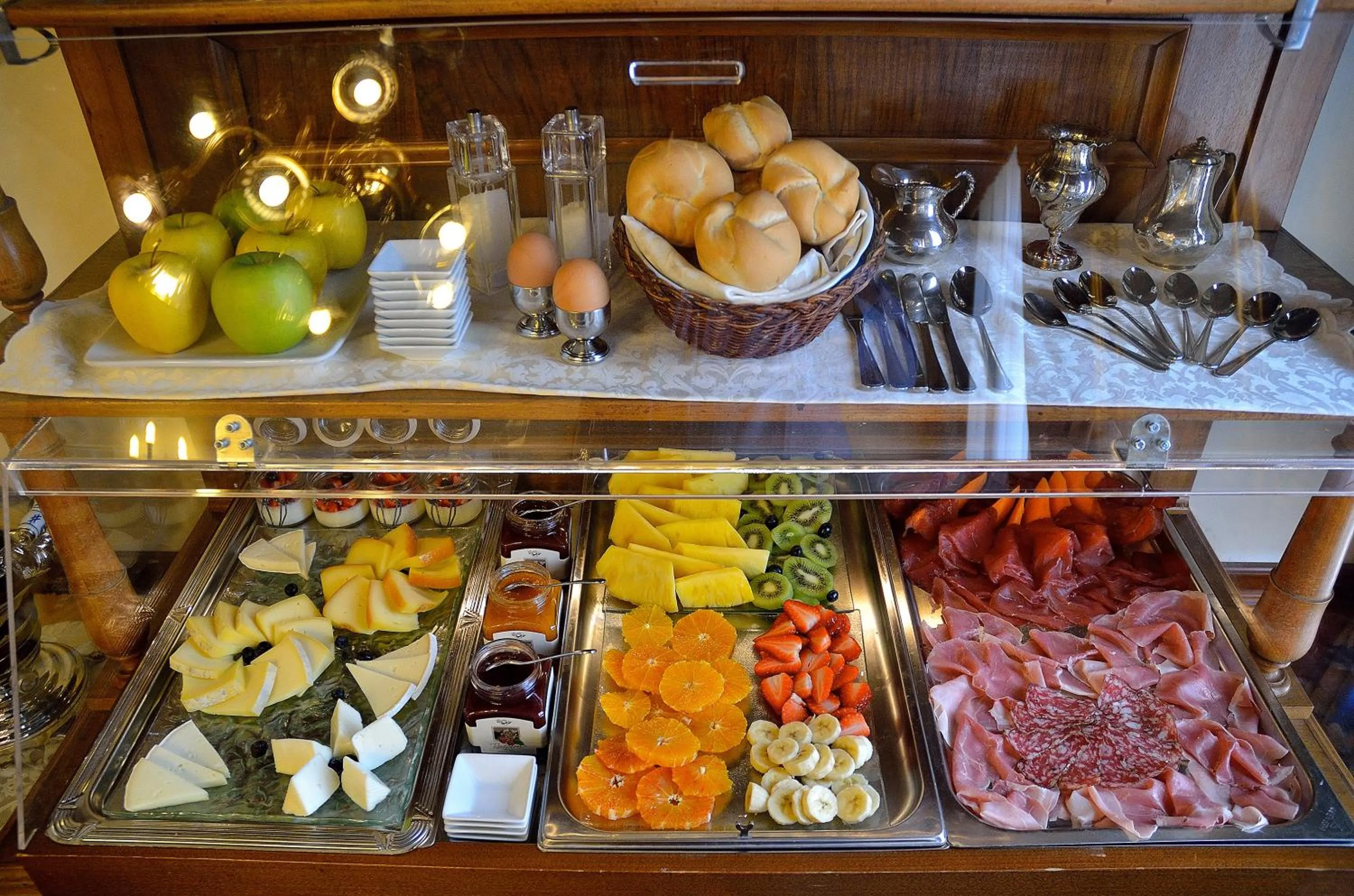 Dining area in Palazzo Odoni