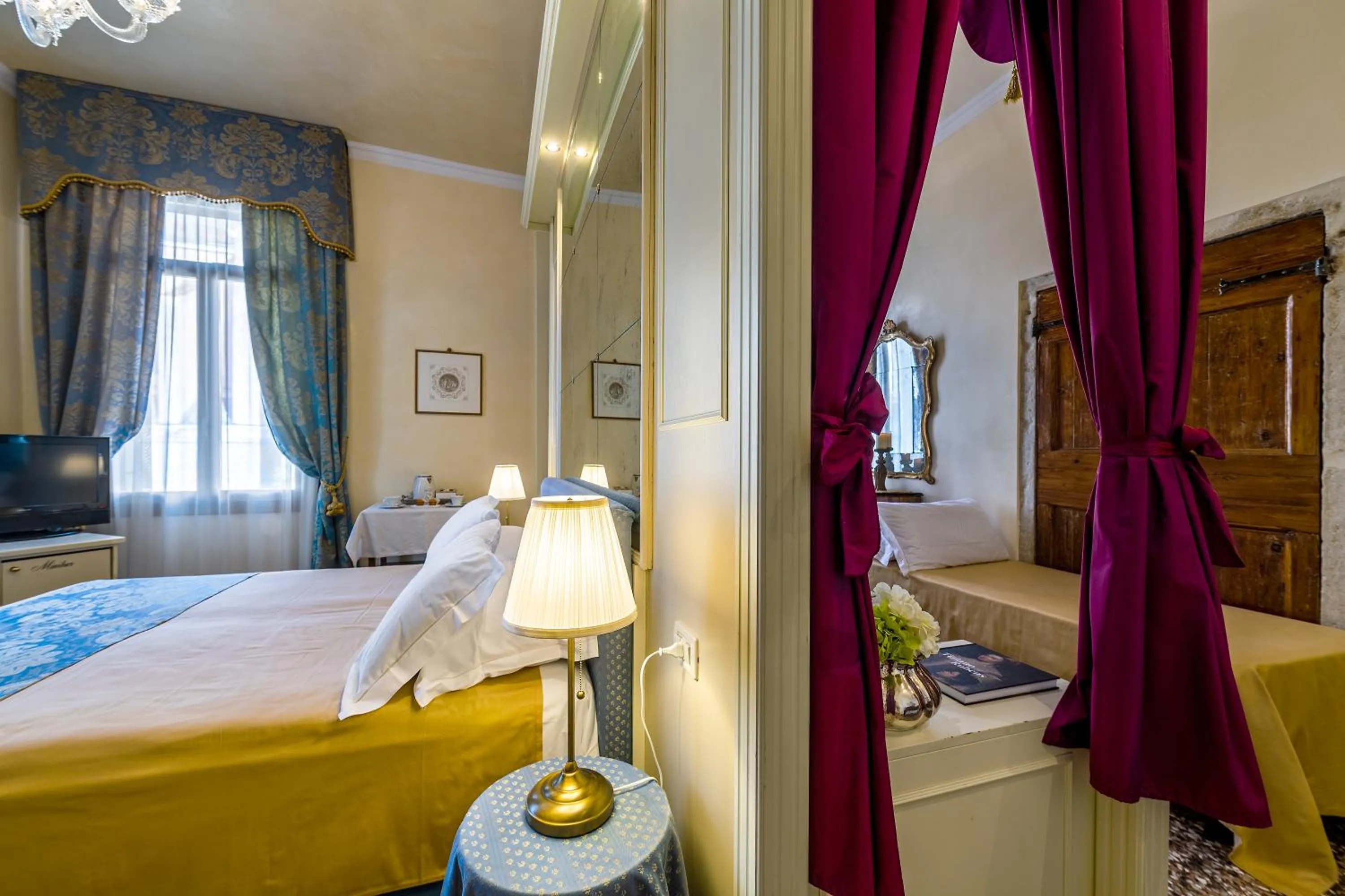 Bed in Palazzo Odoni