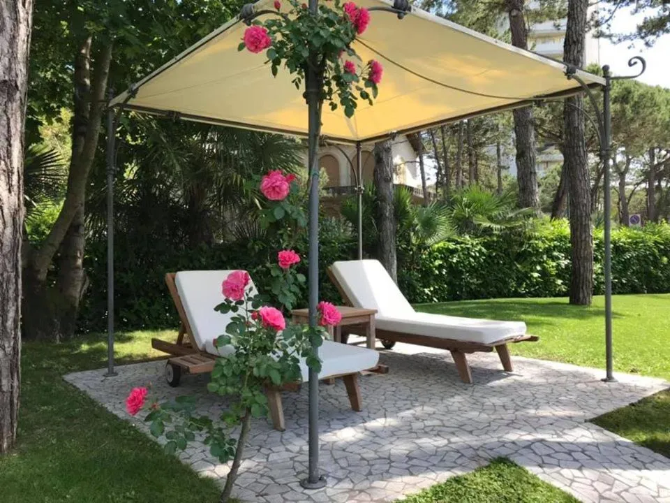 Garden in Hotel Greif