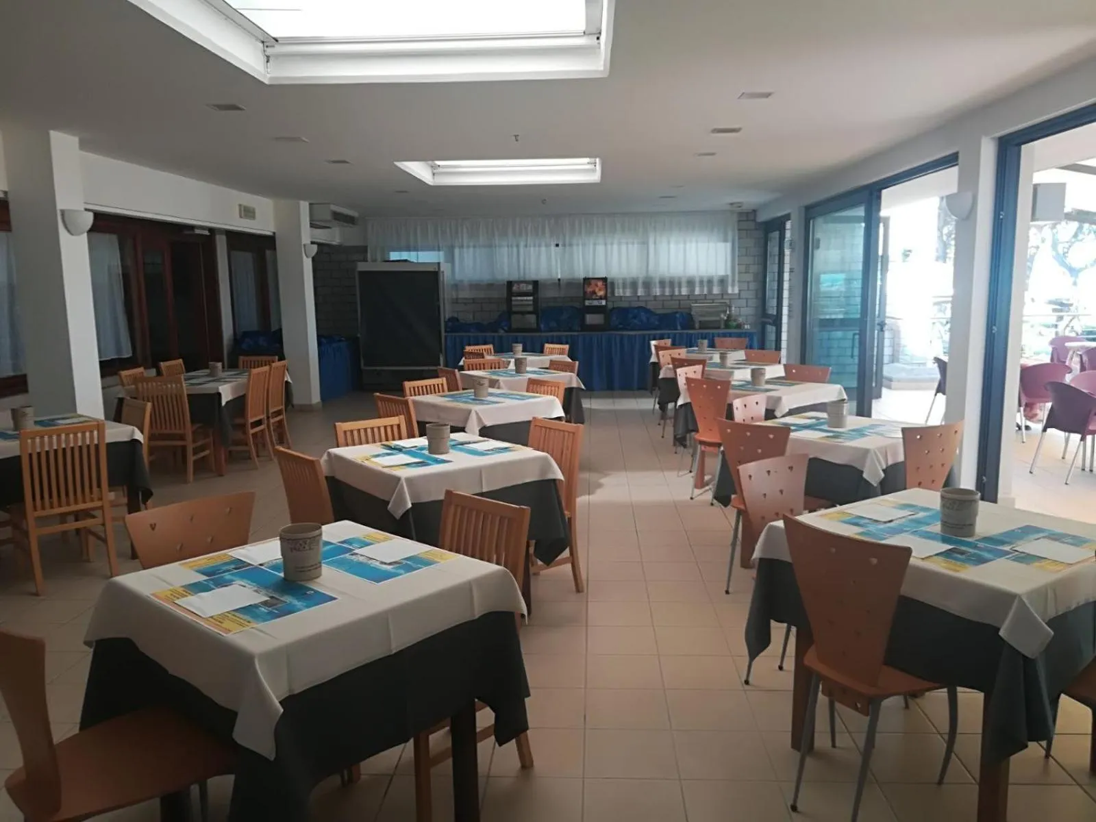 Food and drinks in Hotel Ambra