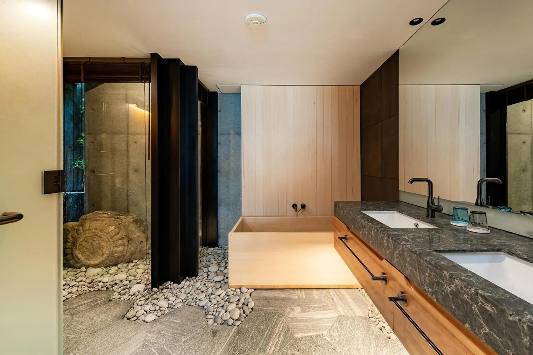 Bathroom in Genji Kyoto, a Member of Design Hotels