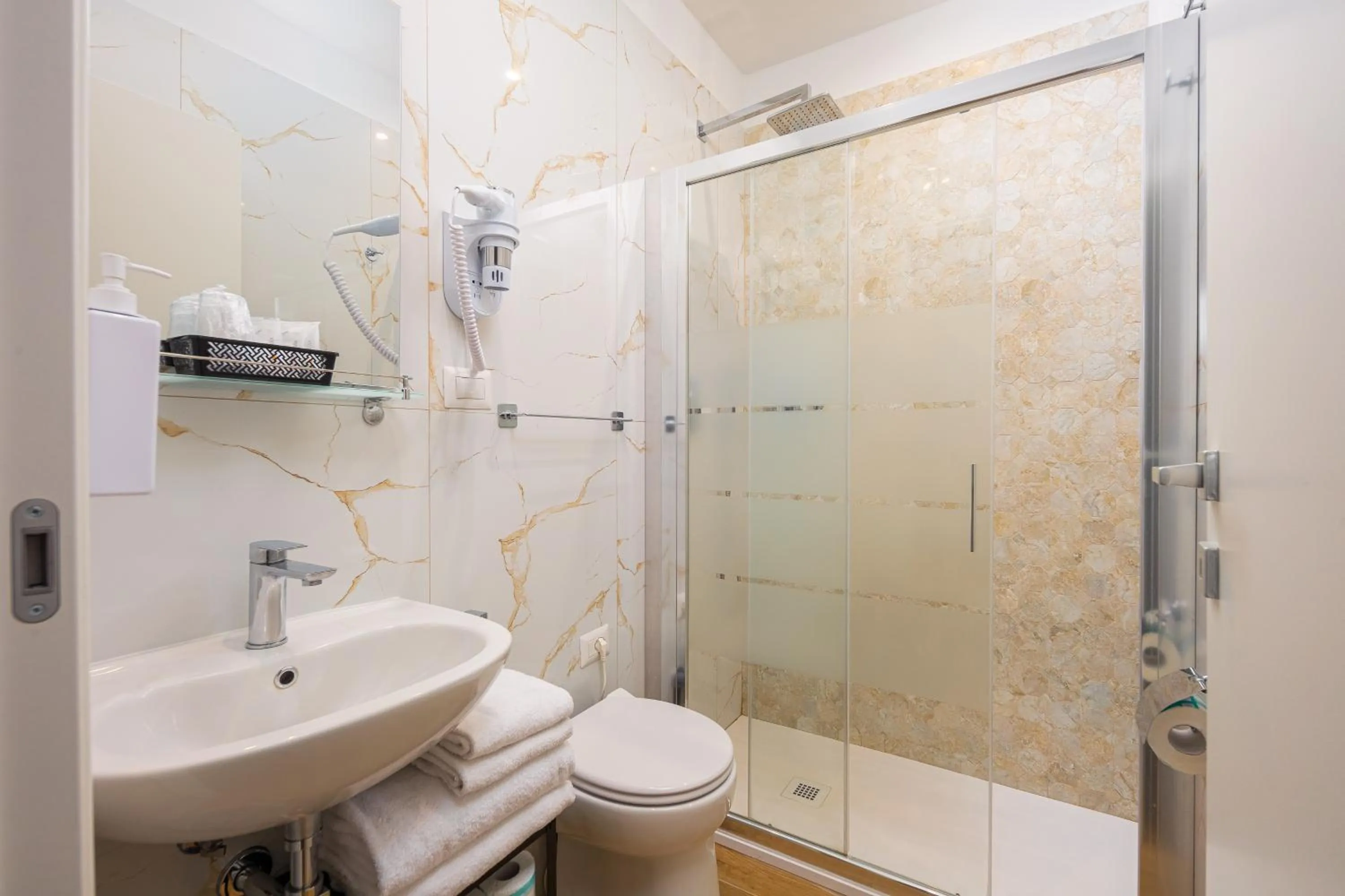 Bathroom in Astrid Hotel