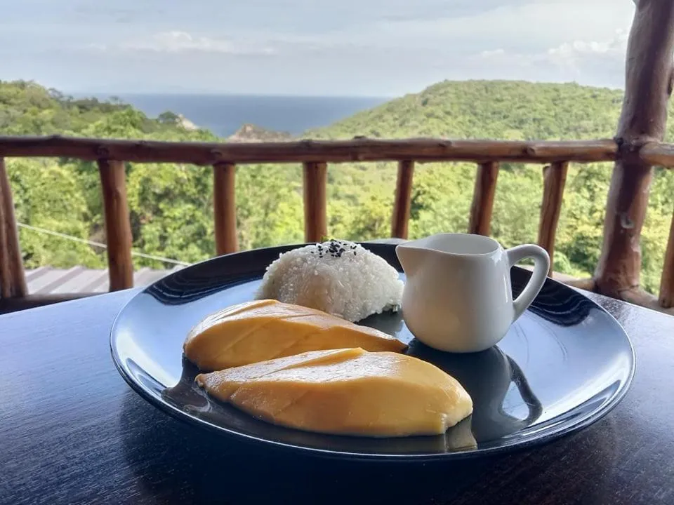Restaurant/places to eat in Tree House Bungalows Koh Tao