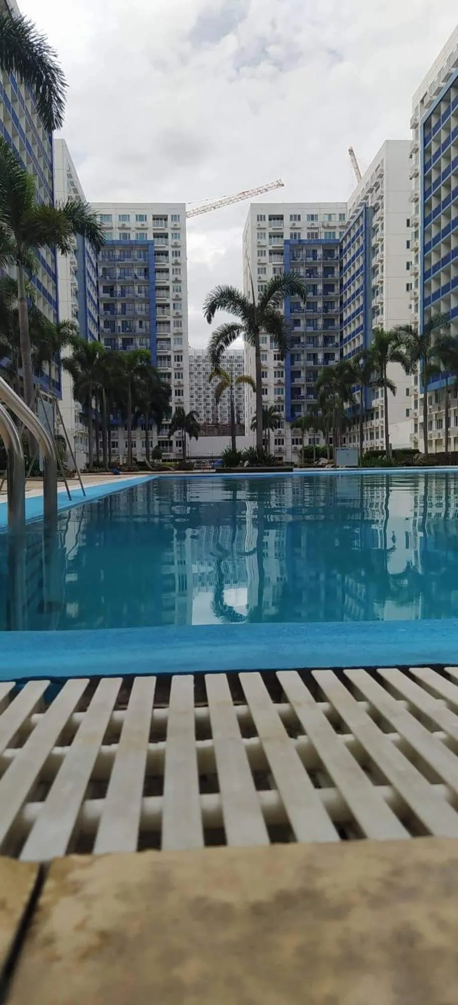 Sea Residences Mall of Asia by Jermel