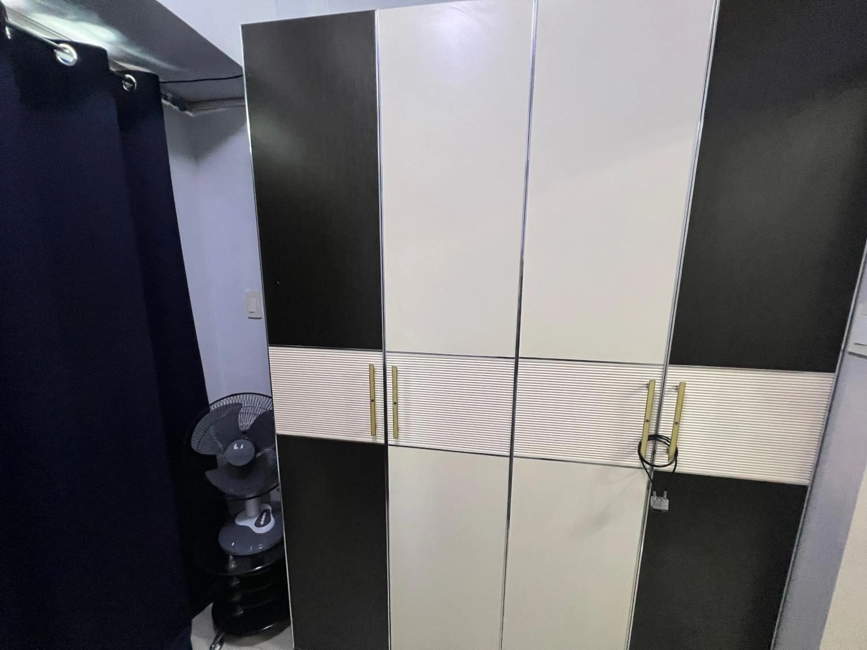 Sea Residences Mall of Asia by Jermel