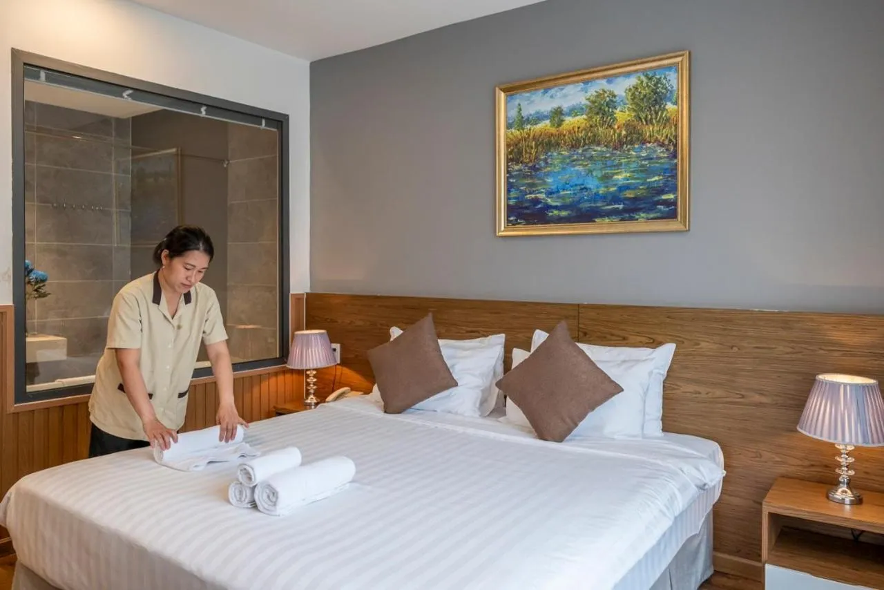 Bedroom, Bed in Thao Trang Laluxe Hotel Phu My Hung