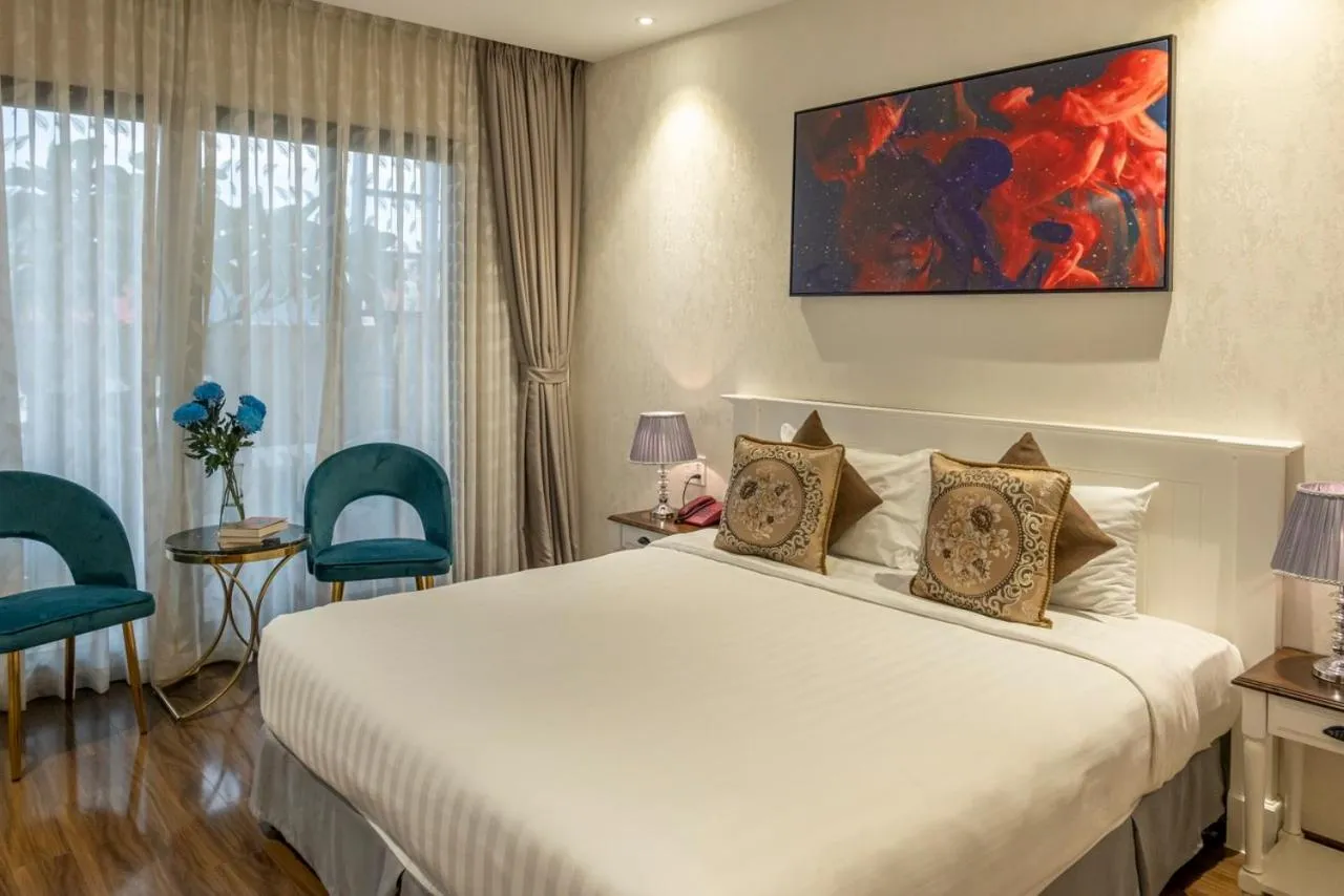 Seating area, Bed in Thao Trang Laluxe Hotel Phu My Hung