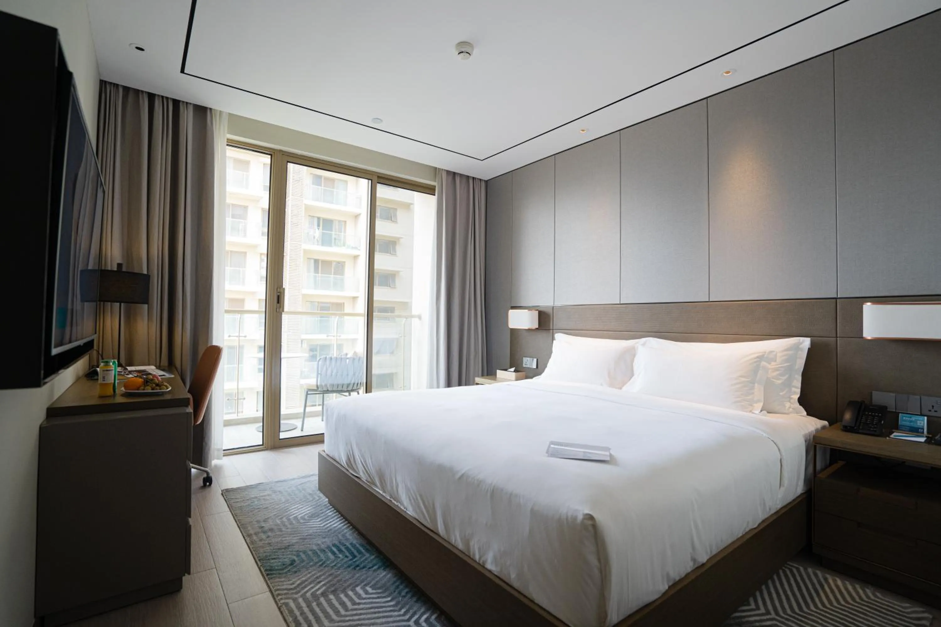 Bedroom, Bed in Oakwood Premier Phnom Penh