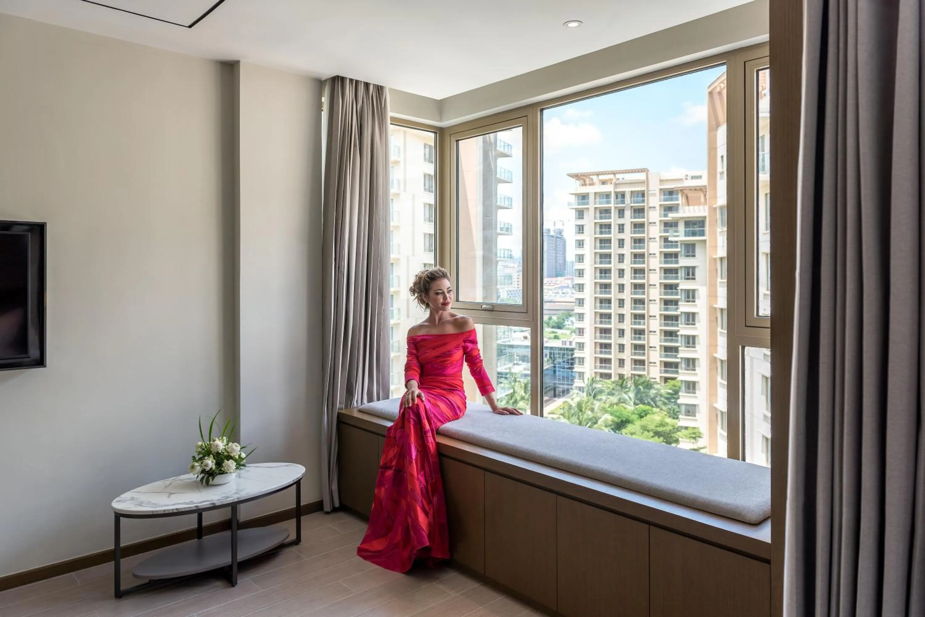 View (from property/room), Bed in Oakwood Premier Phnom Penh