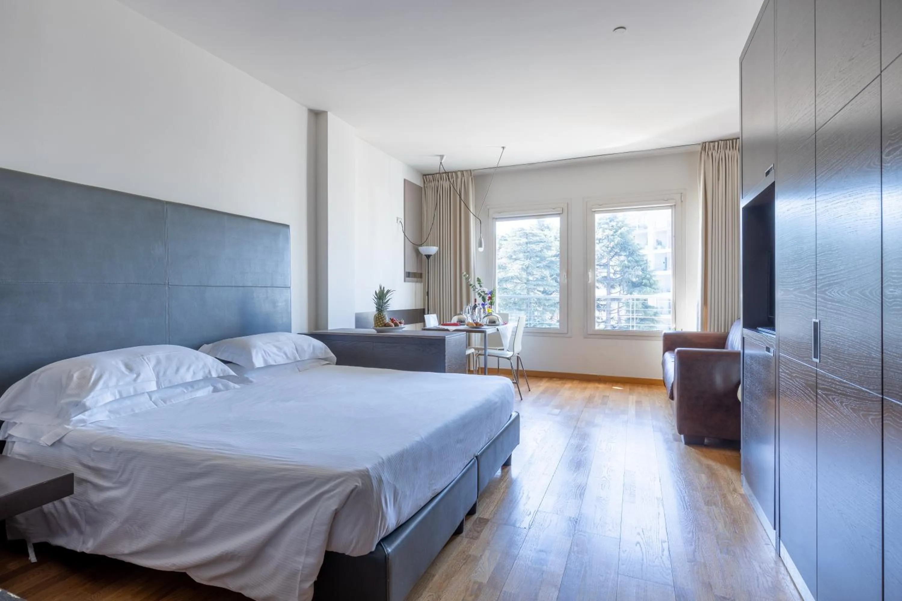 Bed in Wall Art Hotel & Residence