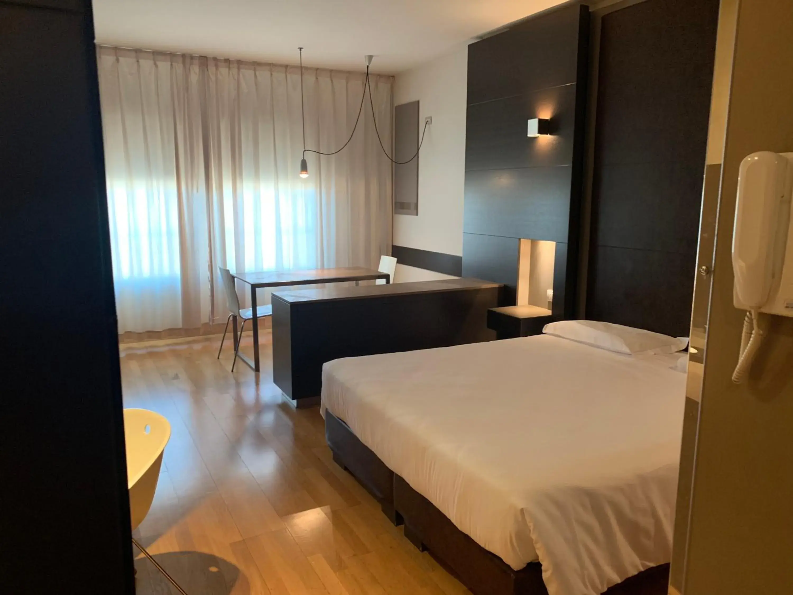 Suite in Wall Art Hotel & Residence Suite in Wall Art Hotel & Residence