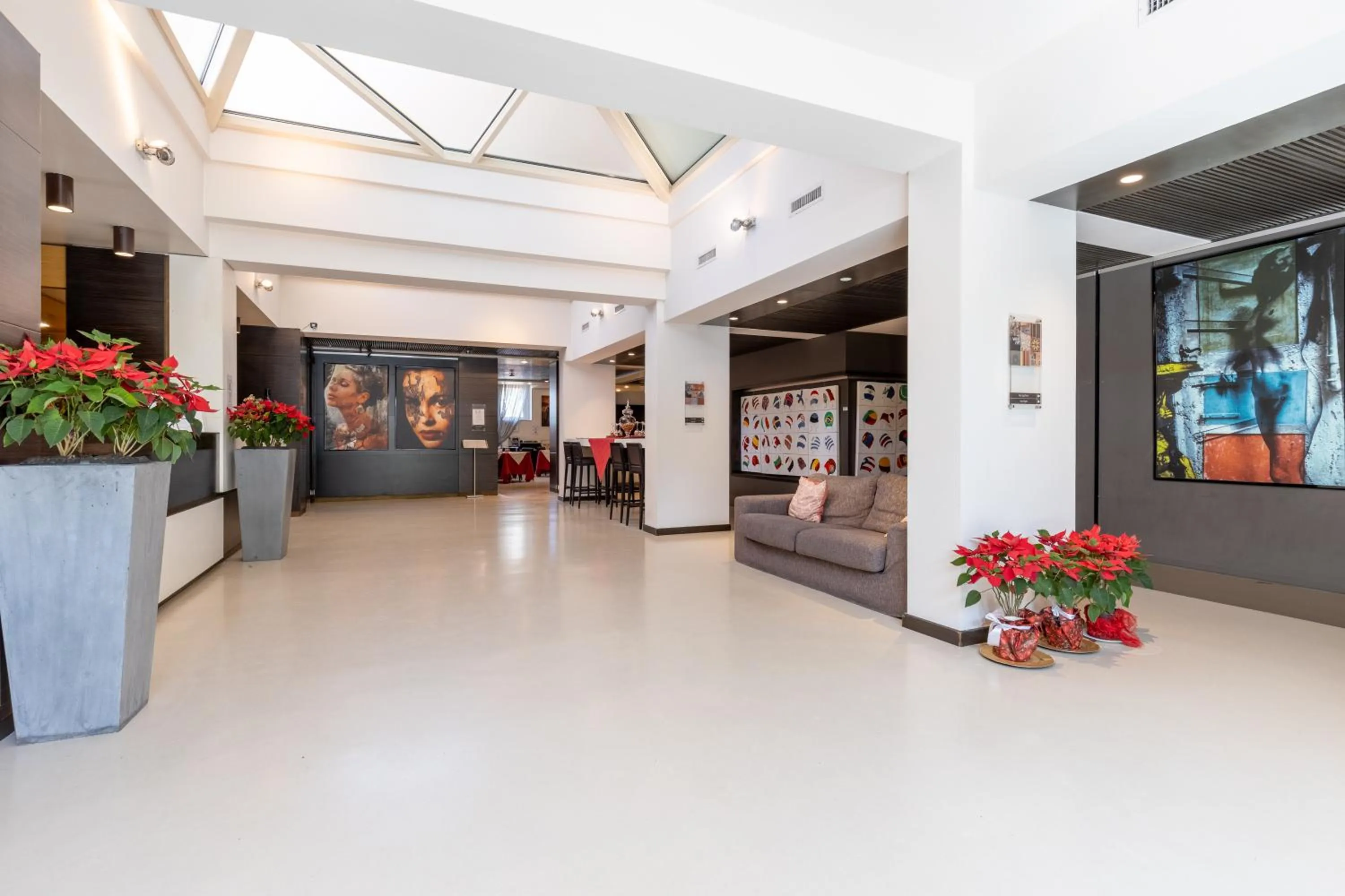 Lobby or reception in Wall Art Hotel & Residence
