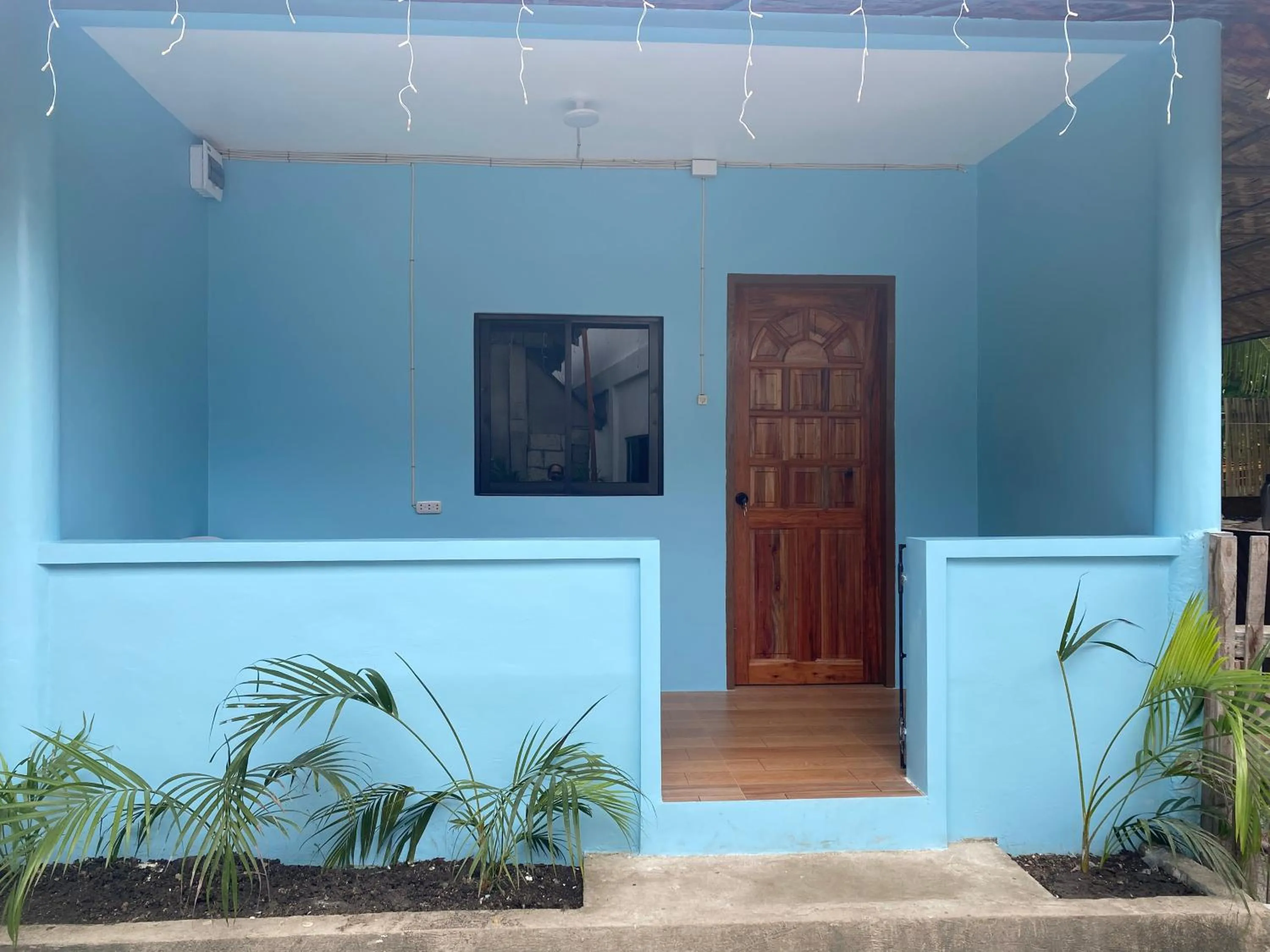 Facade/entrance in A&C Aquino Guesthouse