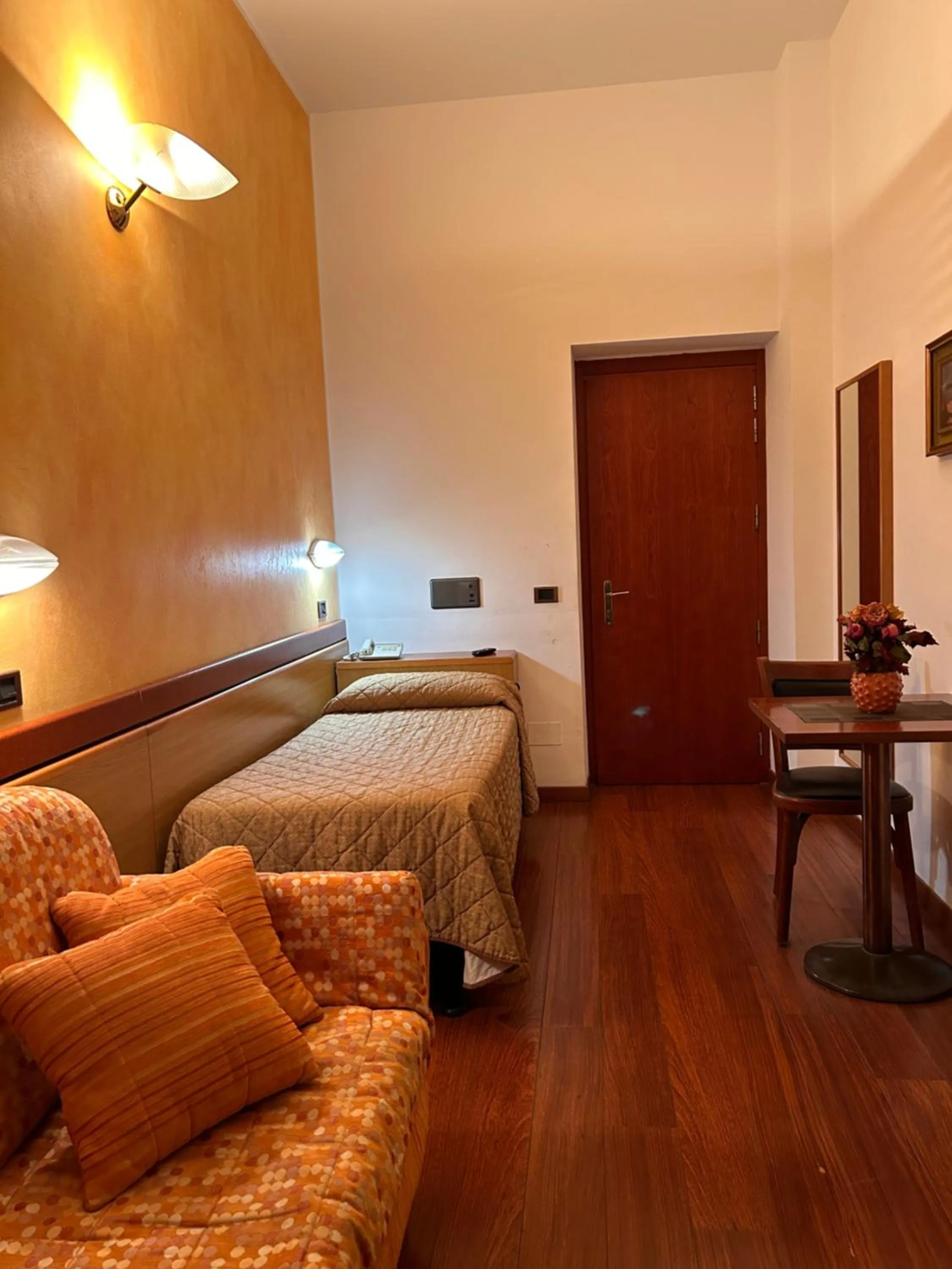 Bedroom, Bed in Hotel Aspromonte