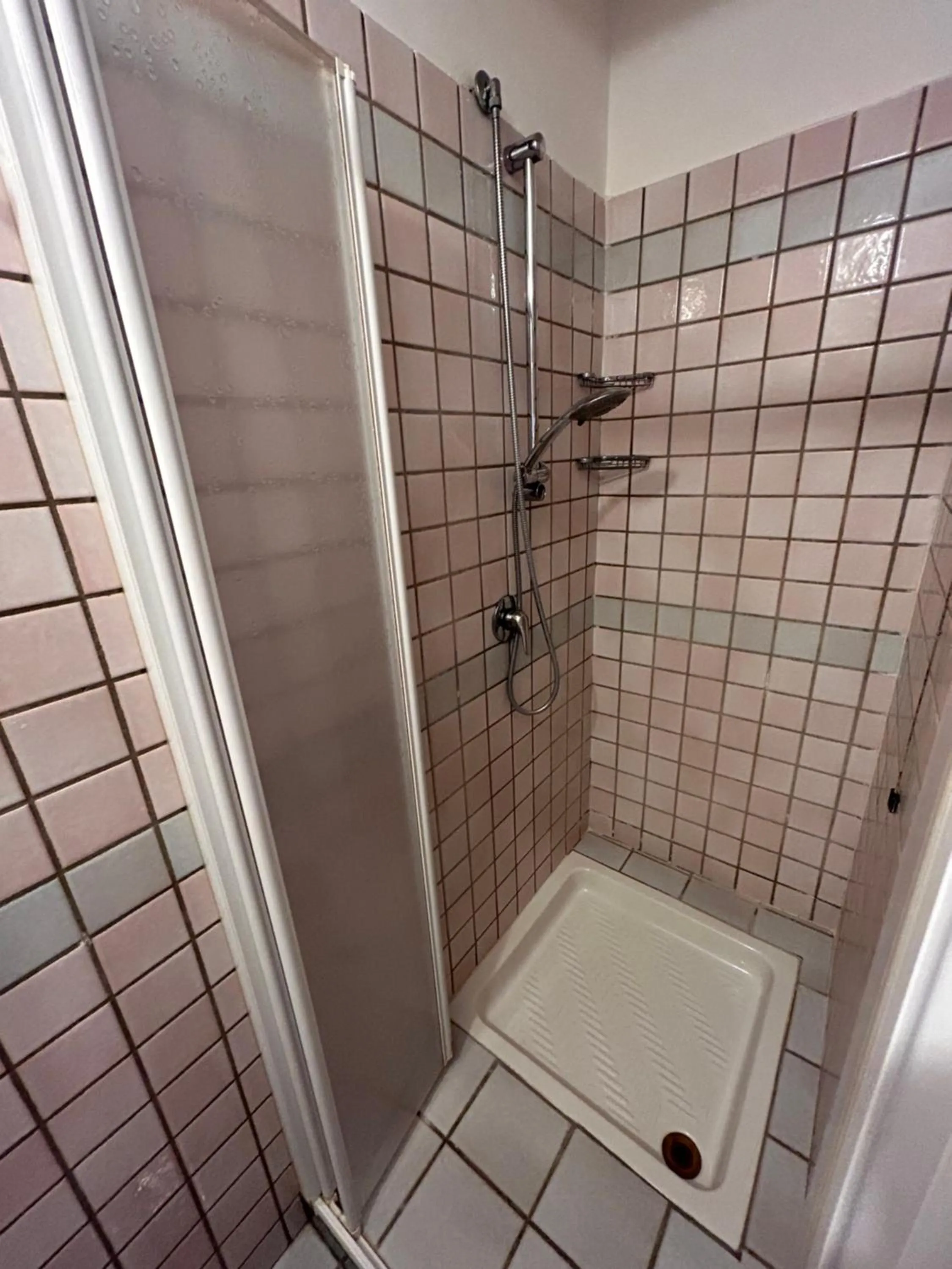 Shower in Hotel Aspromonte