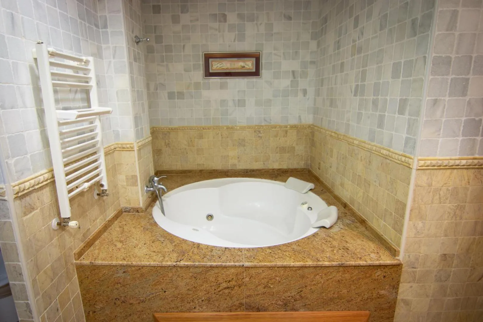 Bathroom in Hospedium Hotel Doña Mafalda de Castilla