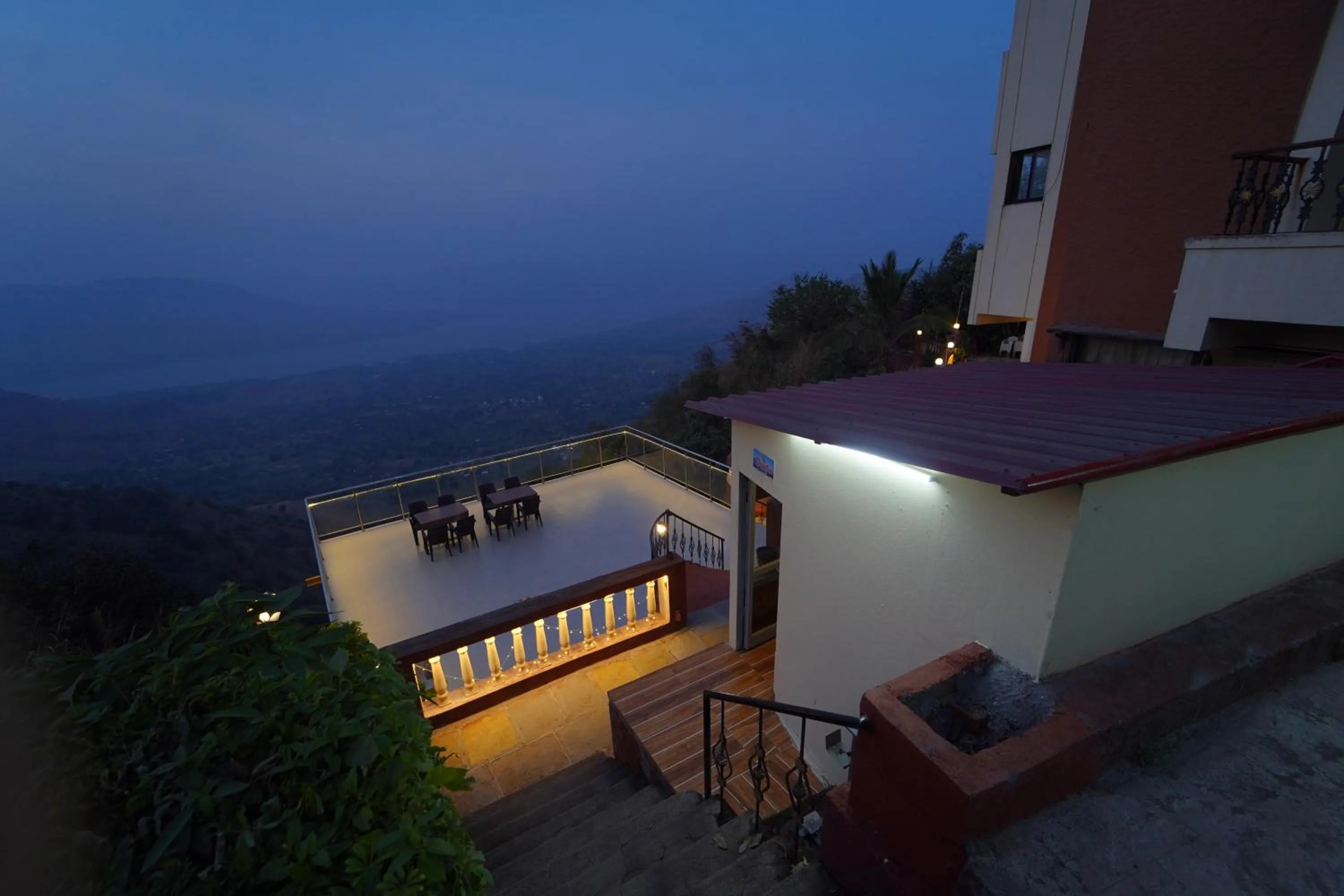 Property building in Sharayu Holidays Valley View