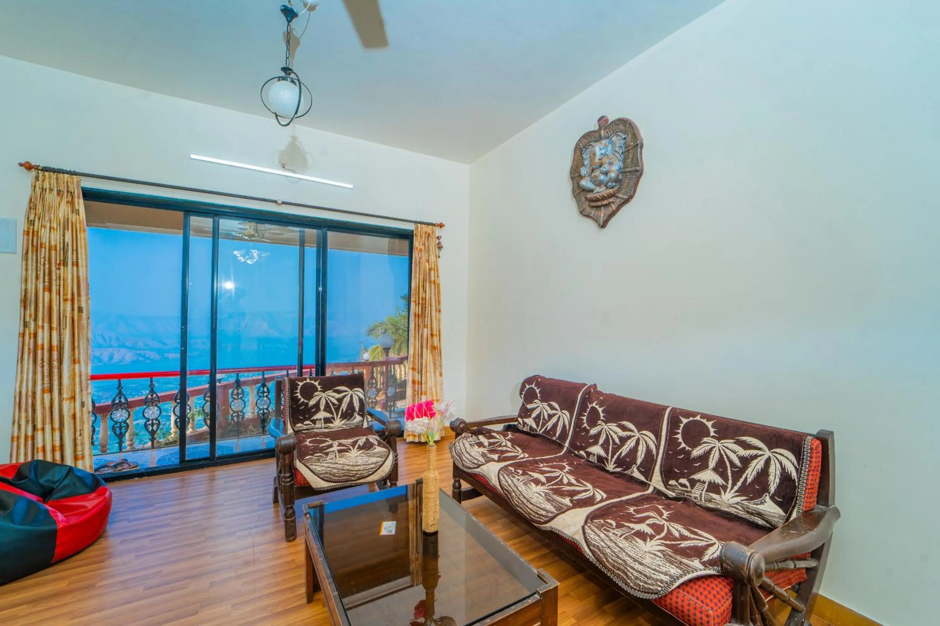 Living room in Sharayu Holidays Valley View