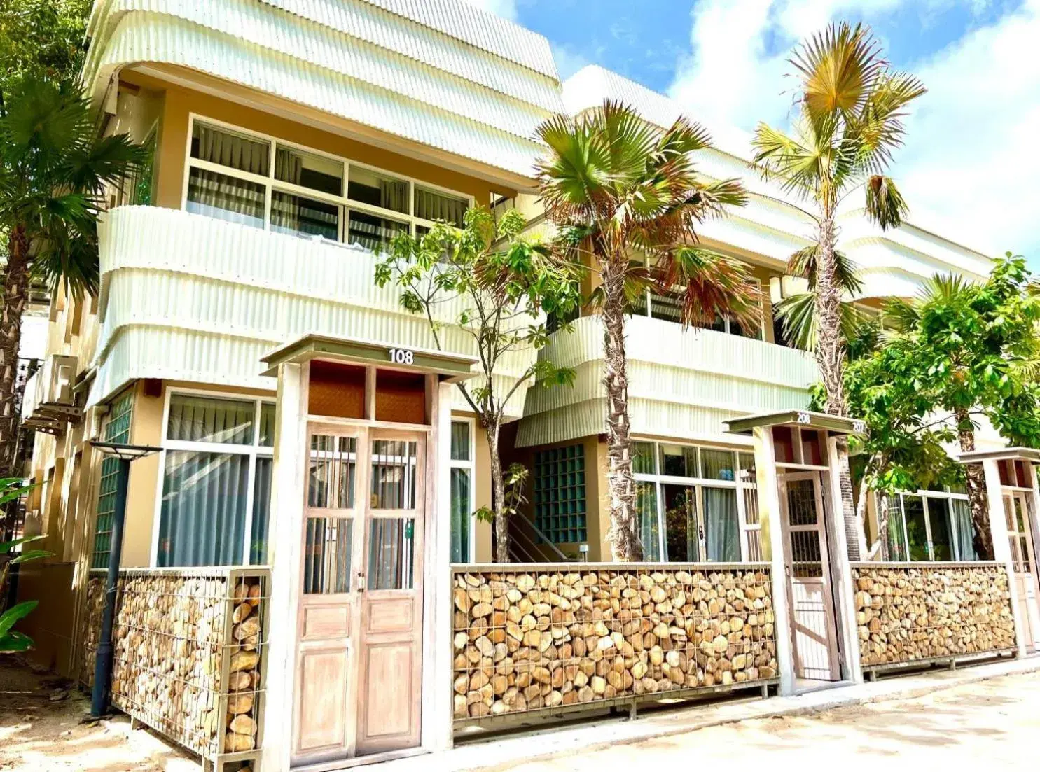 Deluxe Double Room with Balcony in Amity Beach Resort Deluxe Double Room with Balcony in Amity Beach Resort