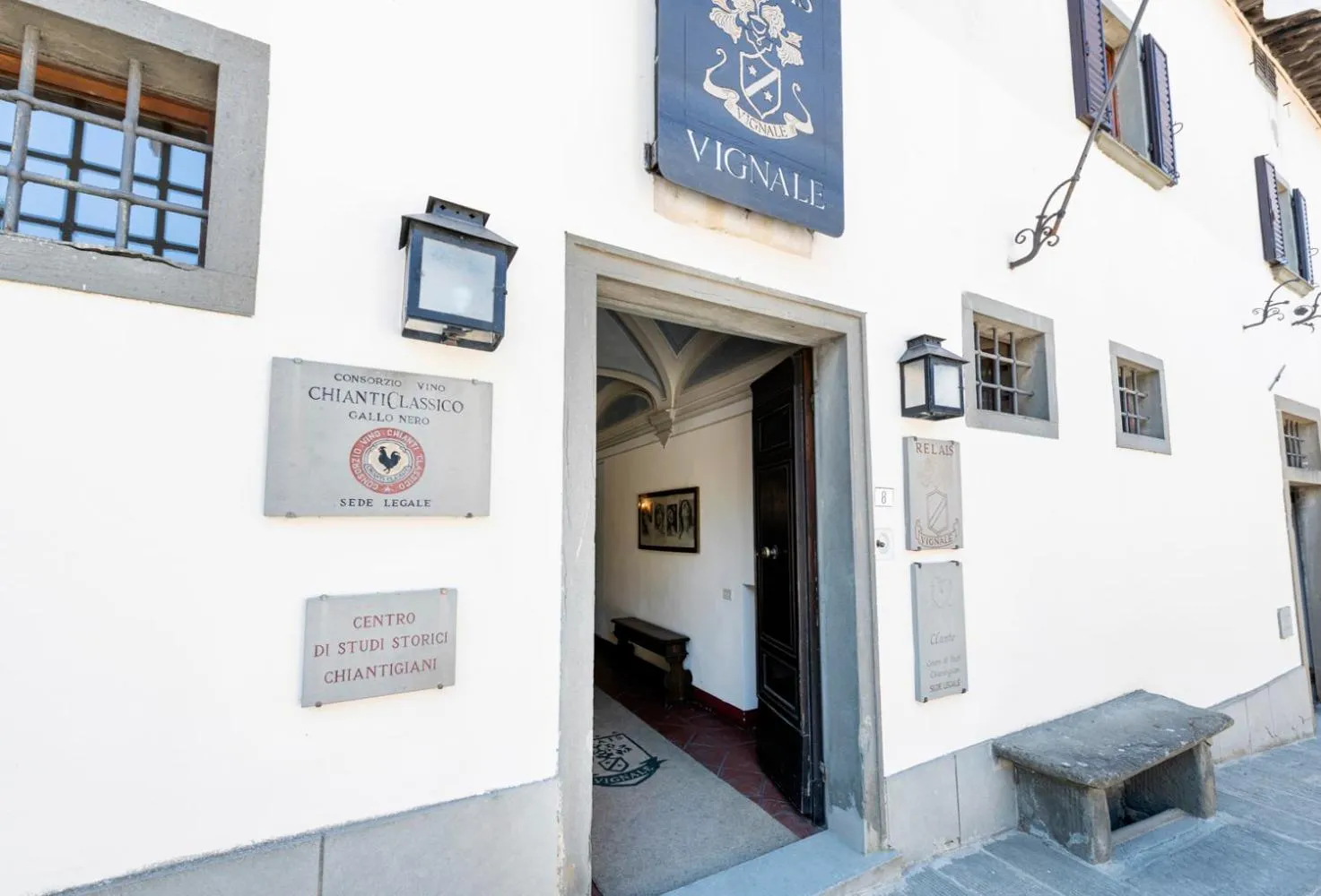 Facade/entrance in Relais Vignale & Spa