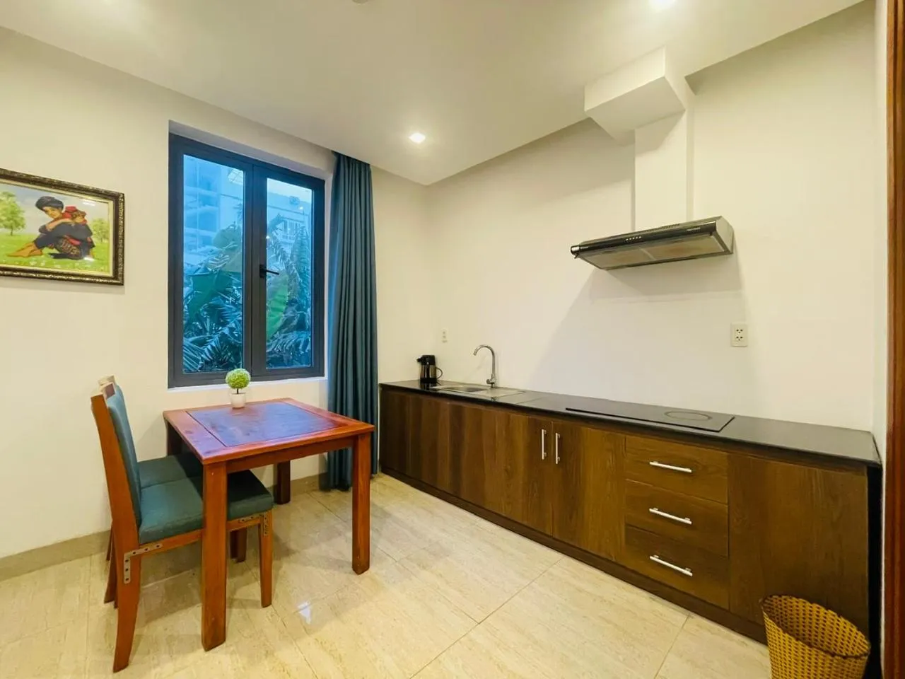 Kitchen or kitchenette in Zalo Sea Hotel by THG