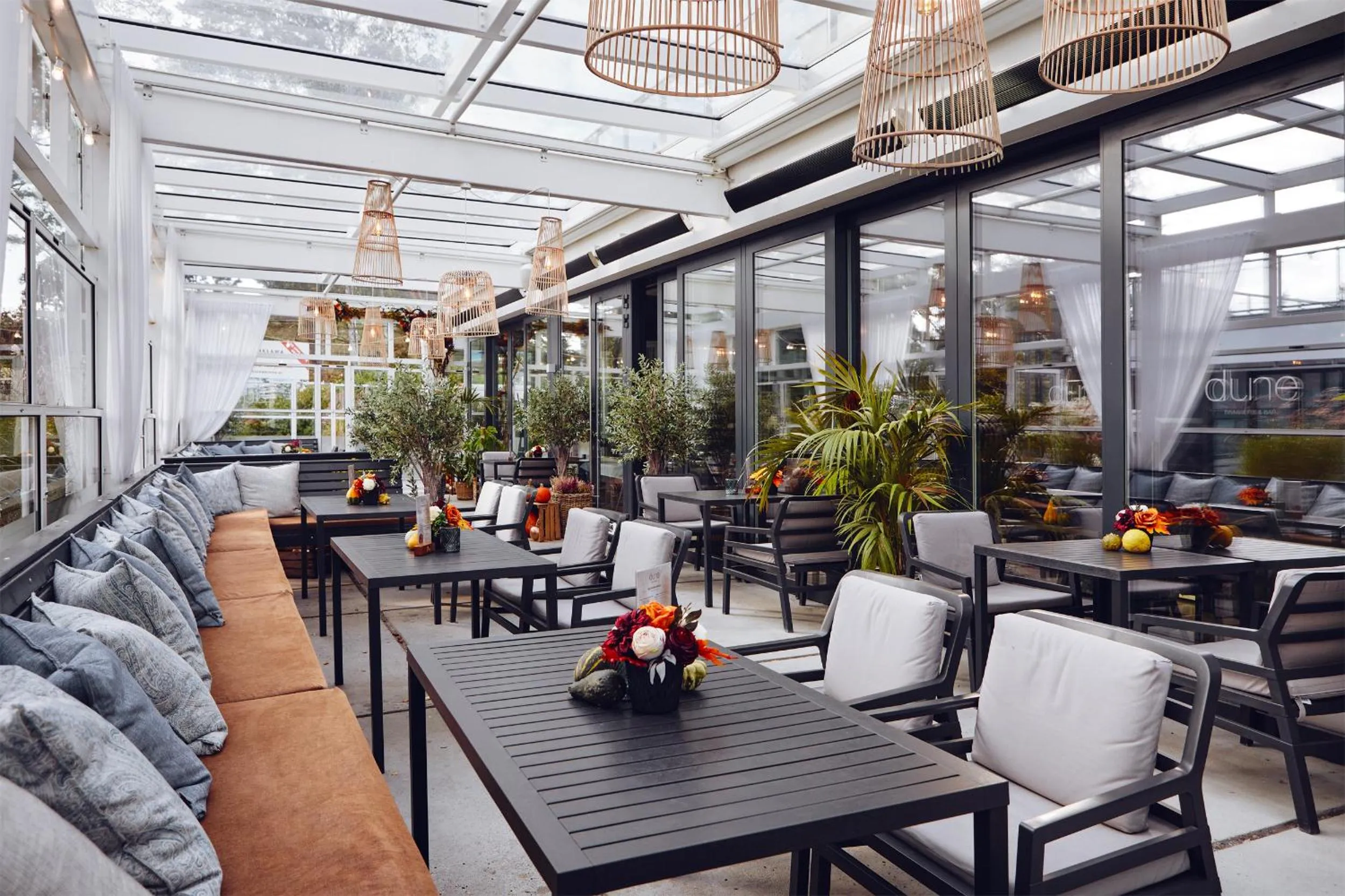 Restaurant/places to eat in Dune Beach Resort - A