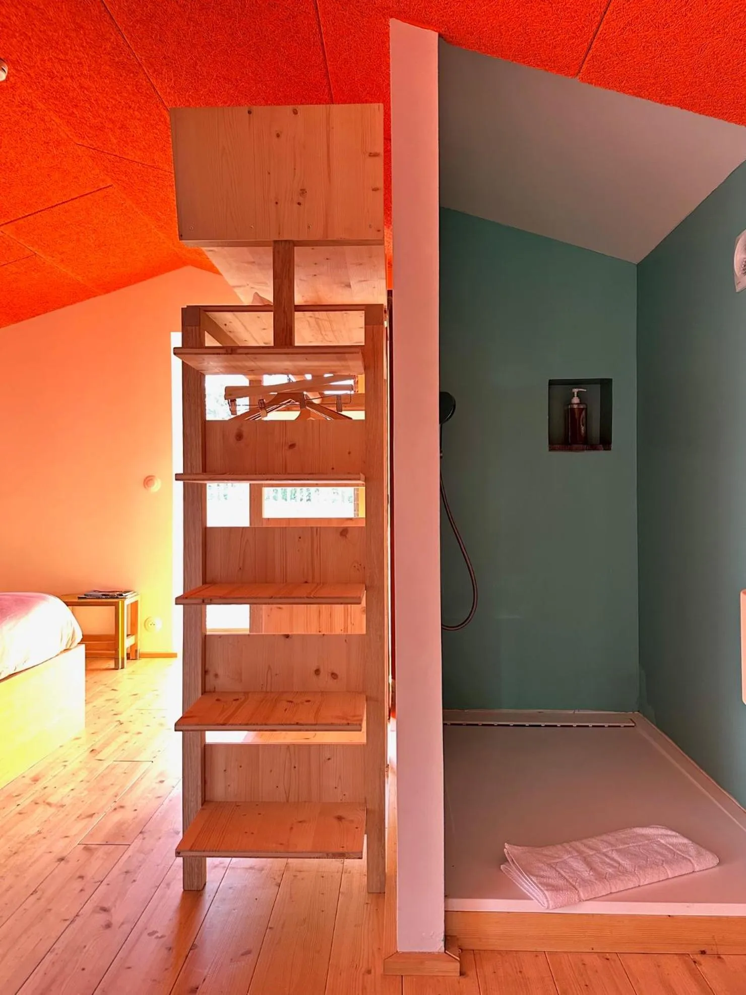 Photo of the whole room, Bed in Domaine La Ferme HI bride