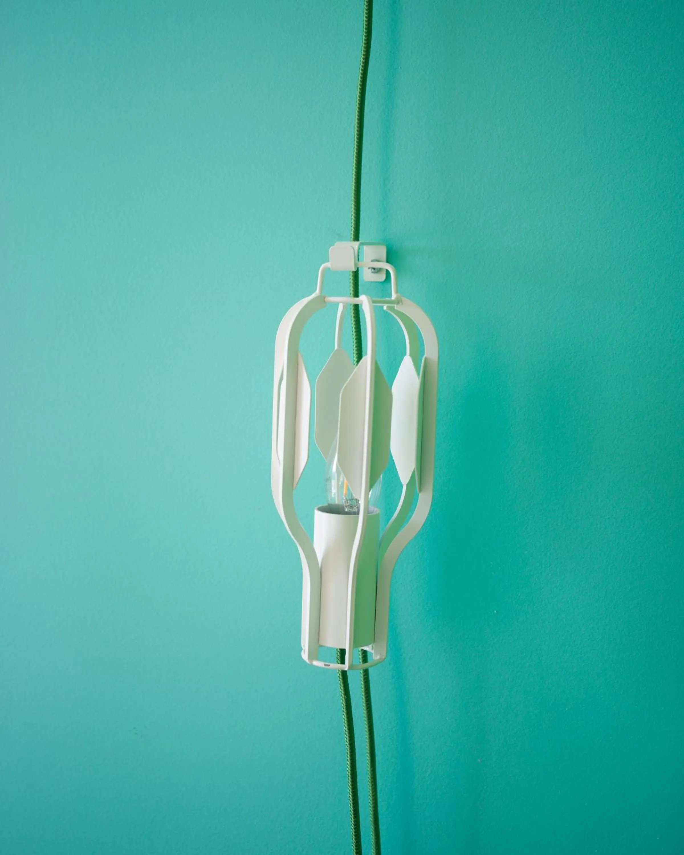 Decorative detail in Domaine La Ferme HI bride