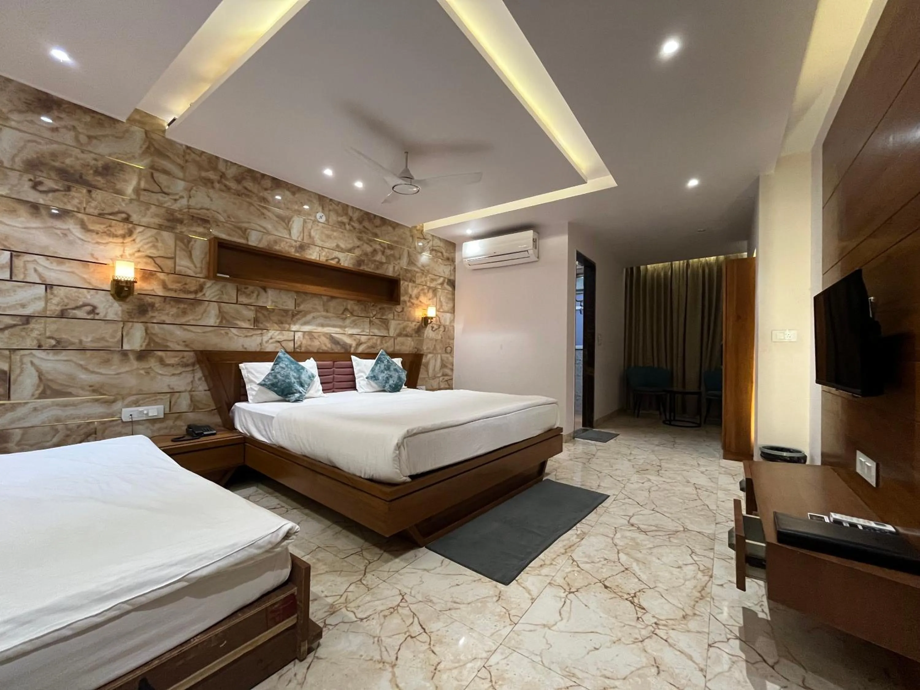 Hotel Shree Darshnam