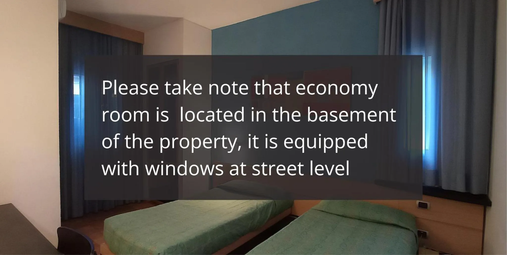 Text overlay, Bed in Hotel I Cedri