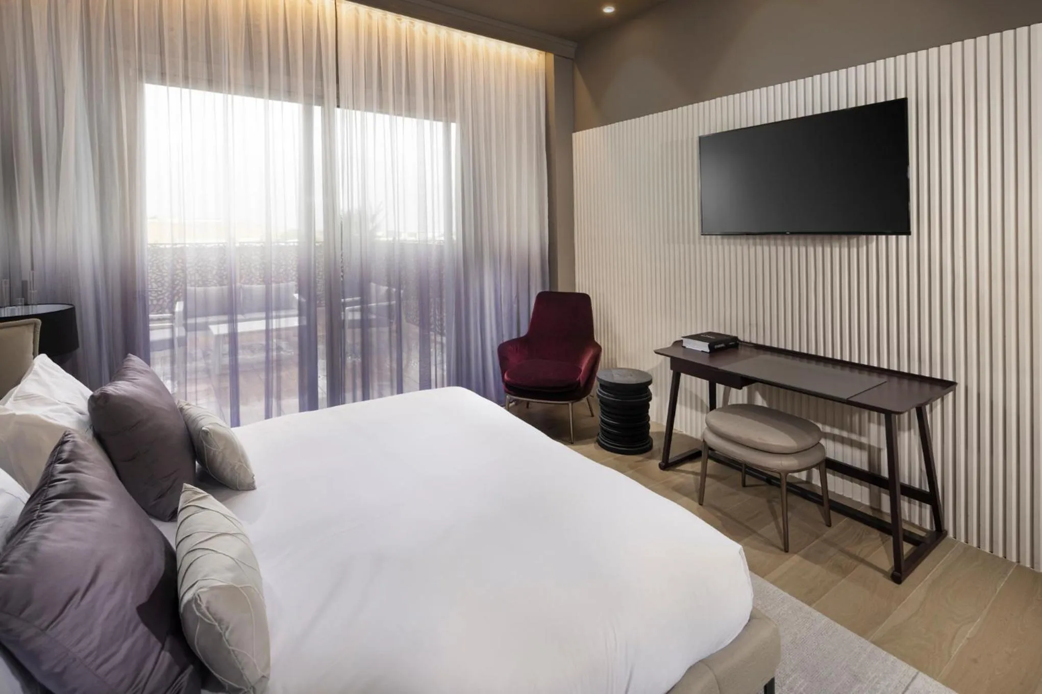 Bed in Dhotel - די הוטל