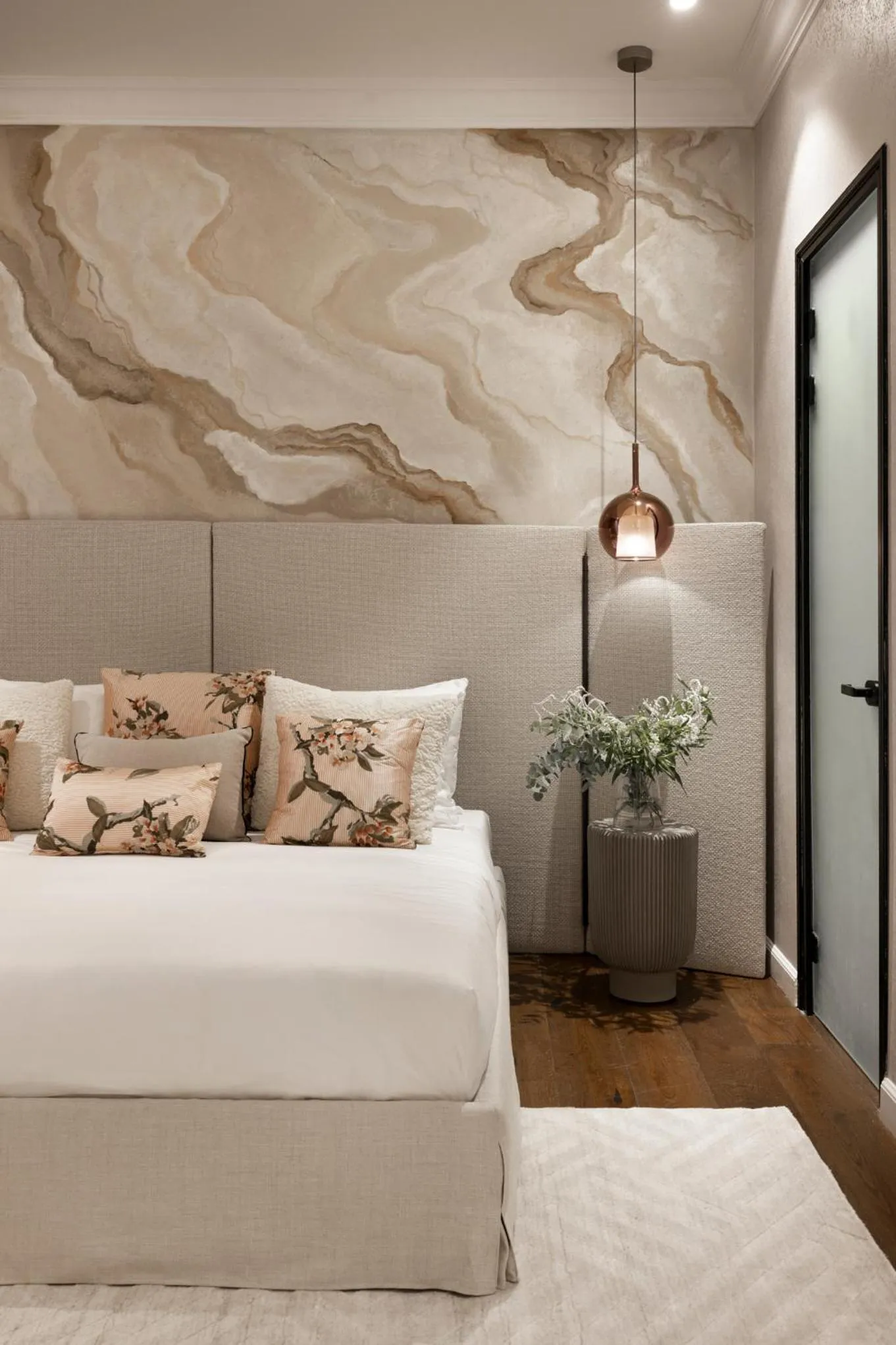 Bed in Dhotel - די הוטל