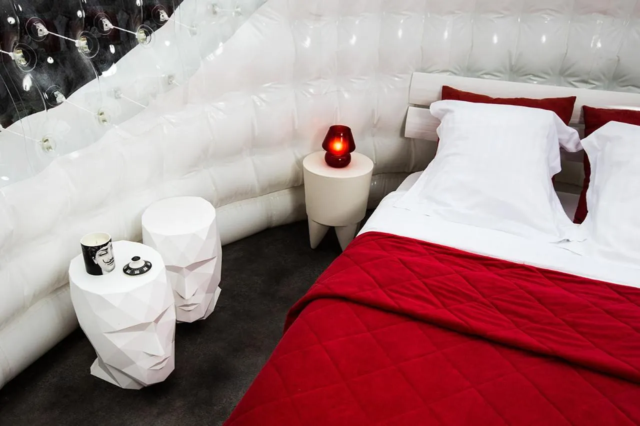 Bed in Domaine Arvor & Spa