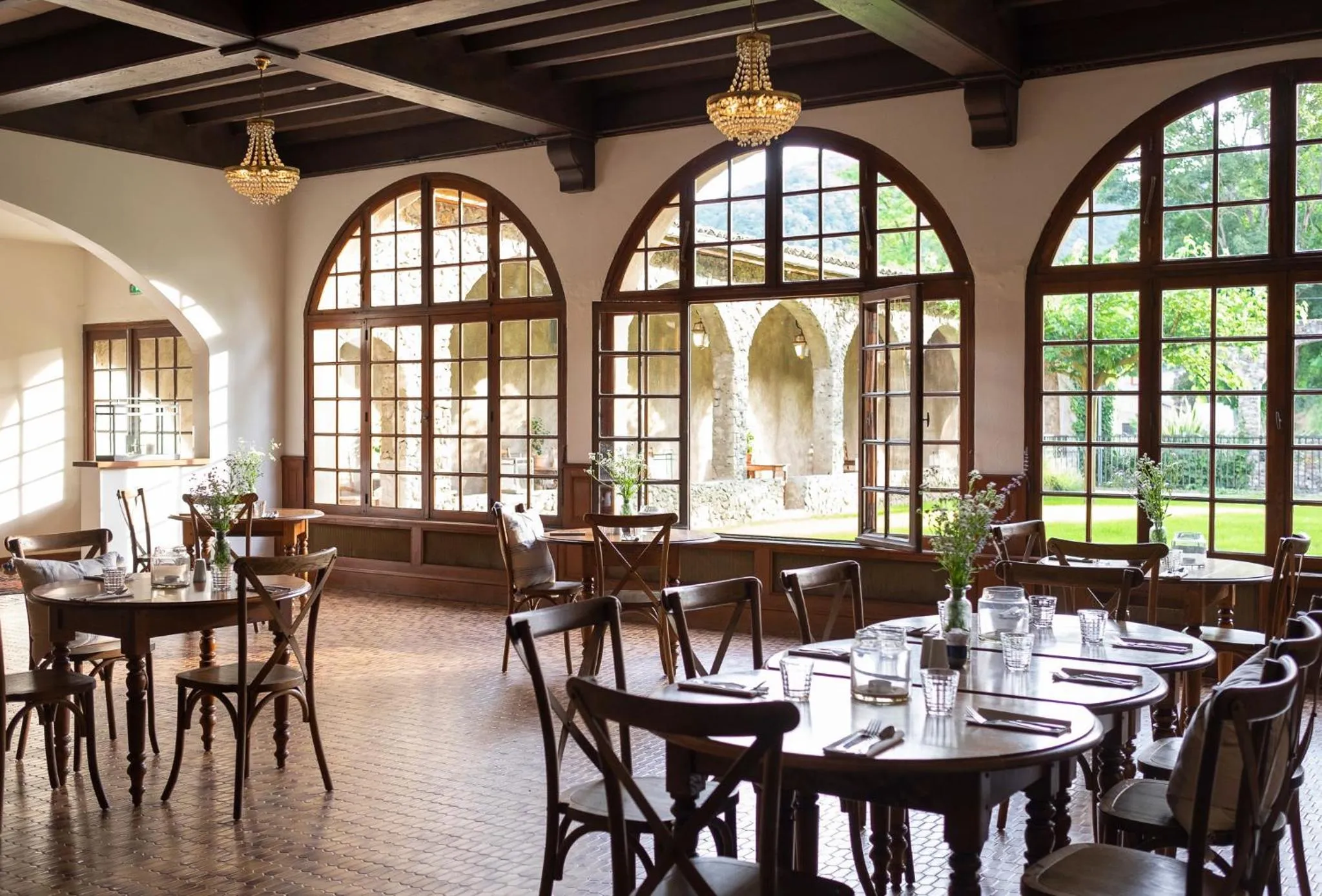 Restaurant/places to eat in Château de Fontager