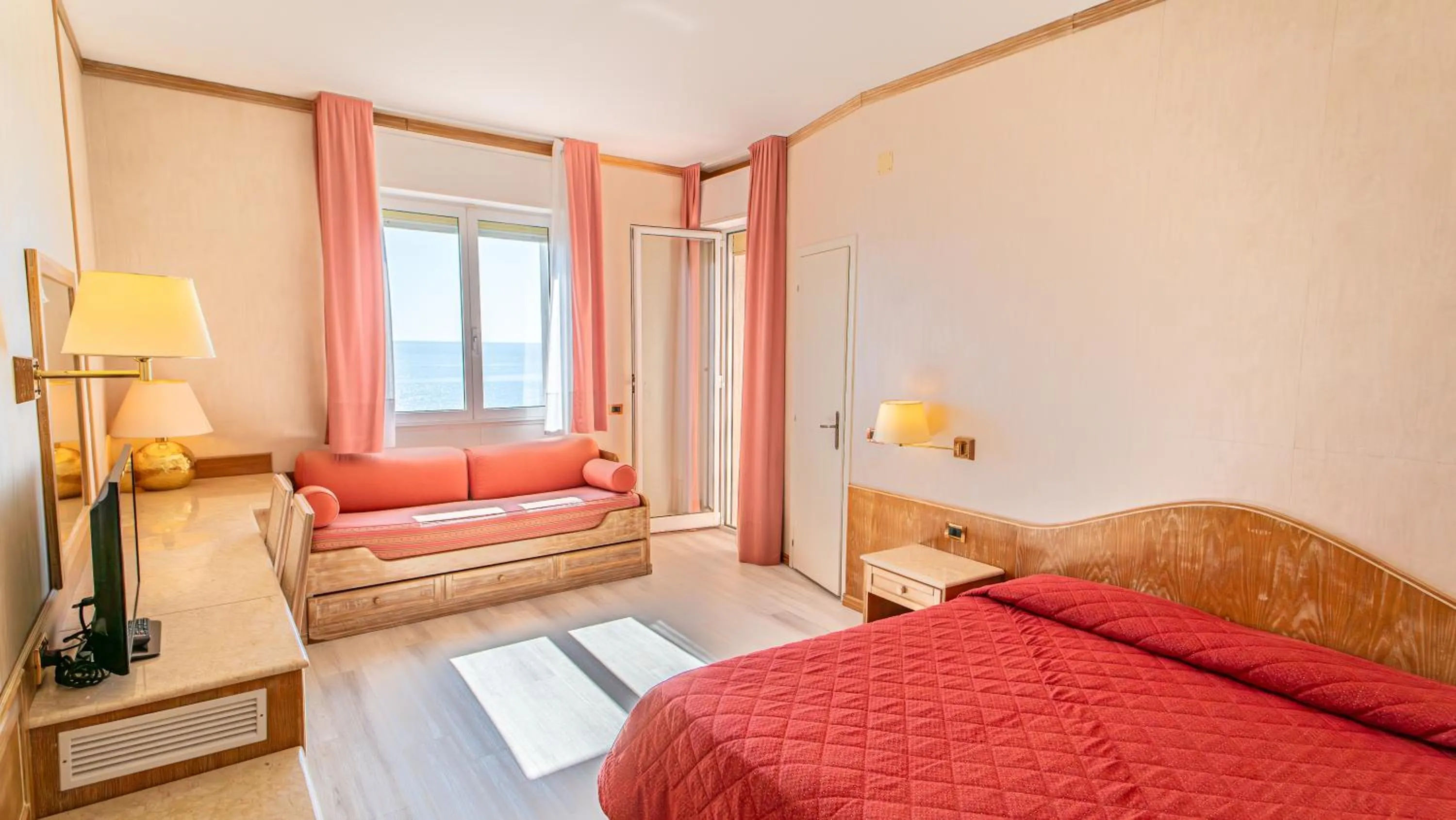 Bed in Bobby Executive