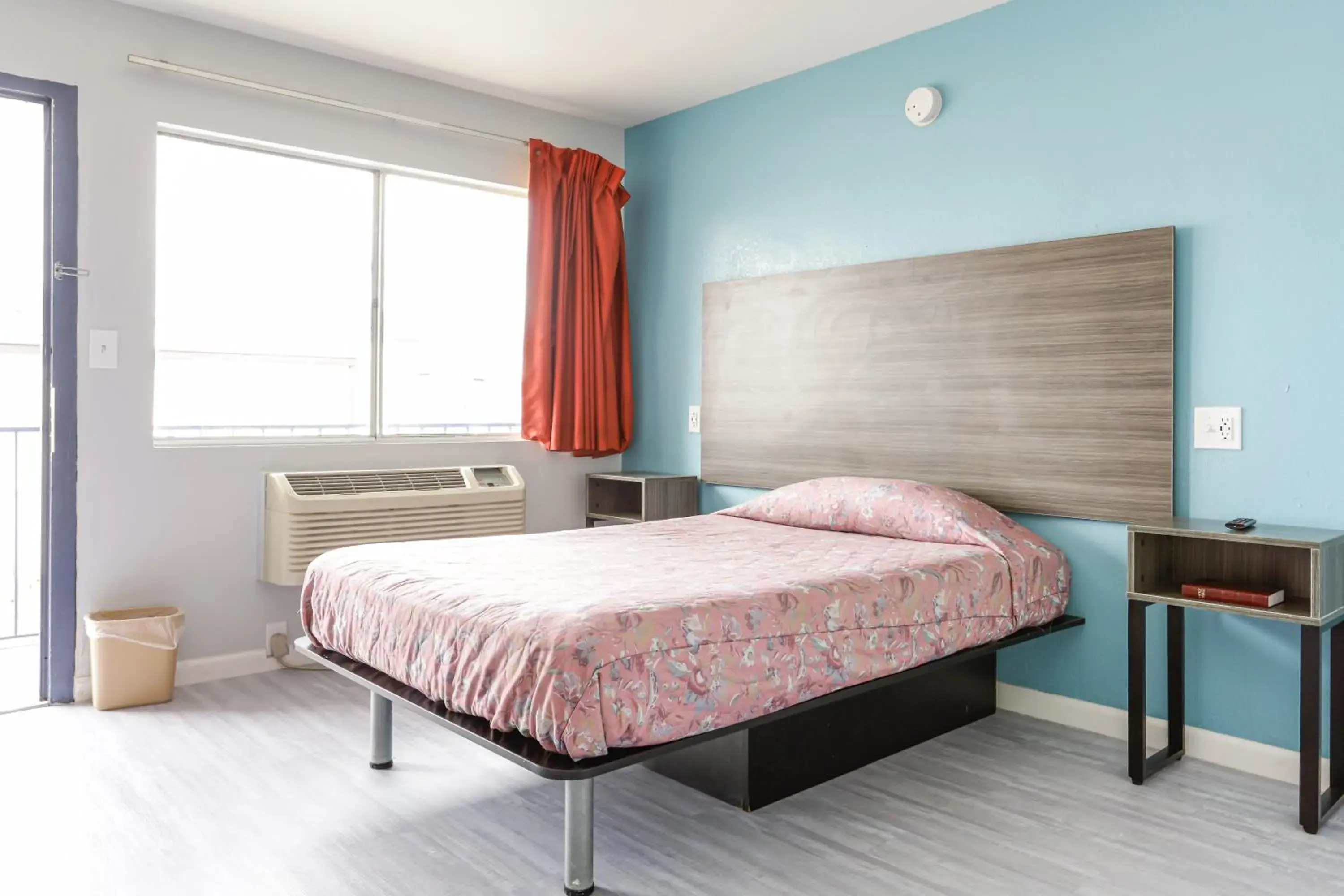 Single Room - single occupancy - Disability Access in Rest Inn Single Room - single occupancy - Disability Access in Rest Inn