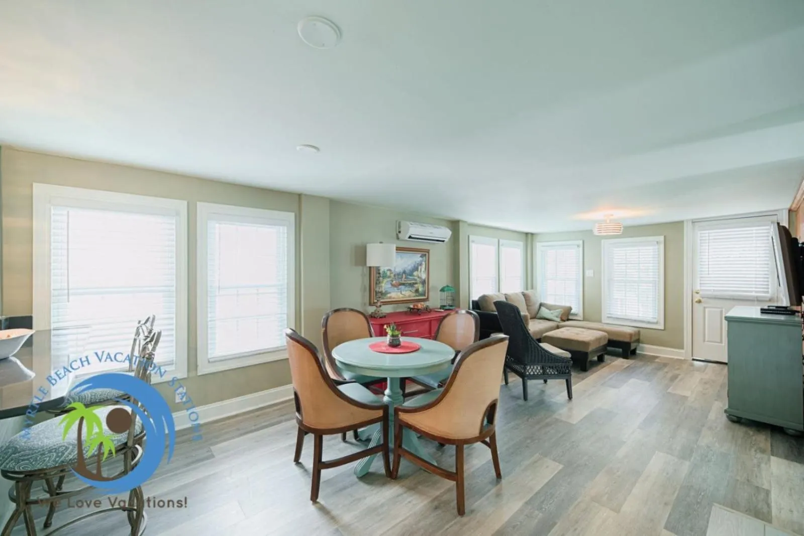 Property building in Cg Cottage Down